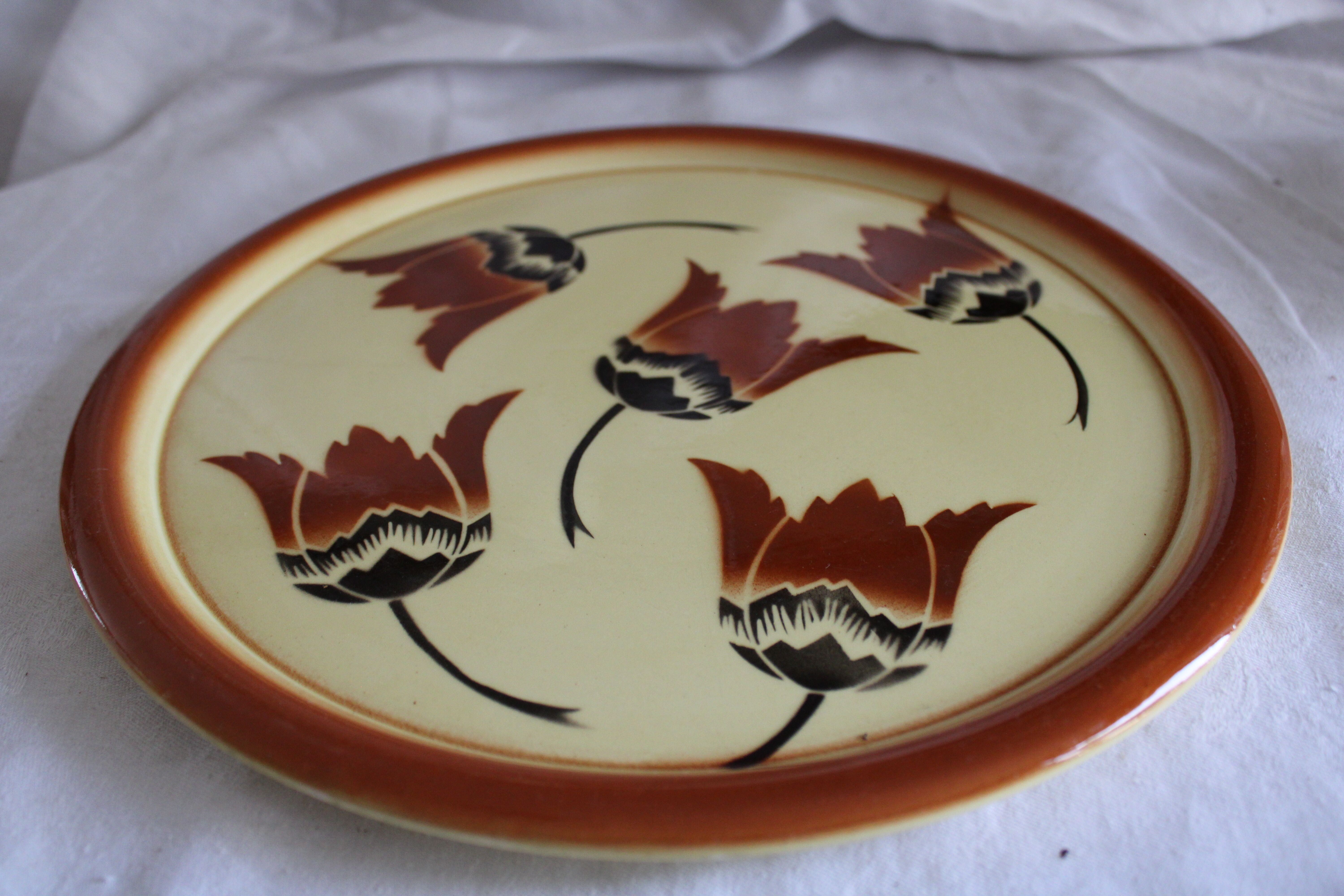 Badonviller Model Tulips Pie Dish