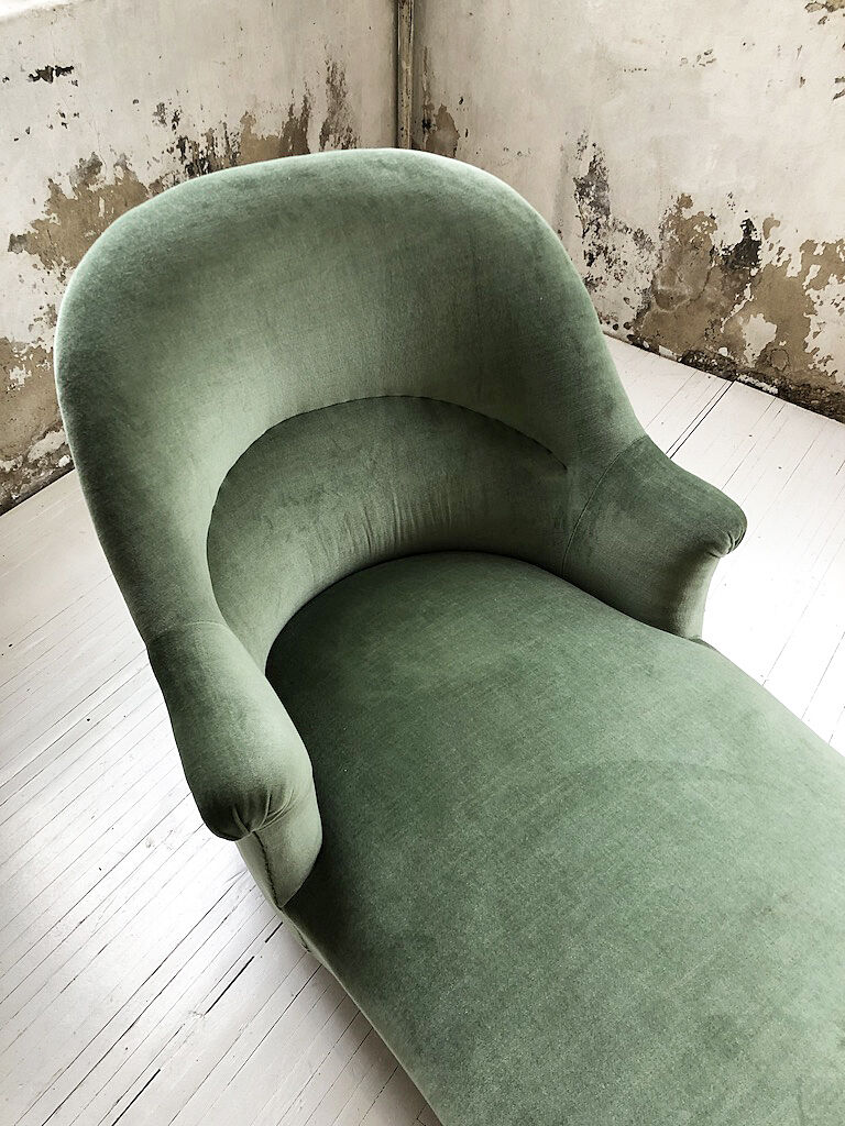 Meridian Napoleon III green velvet