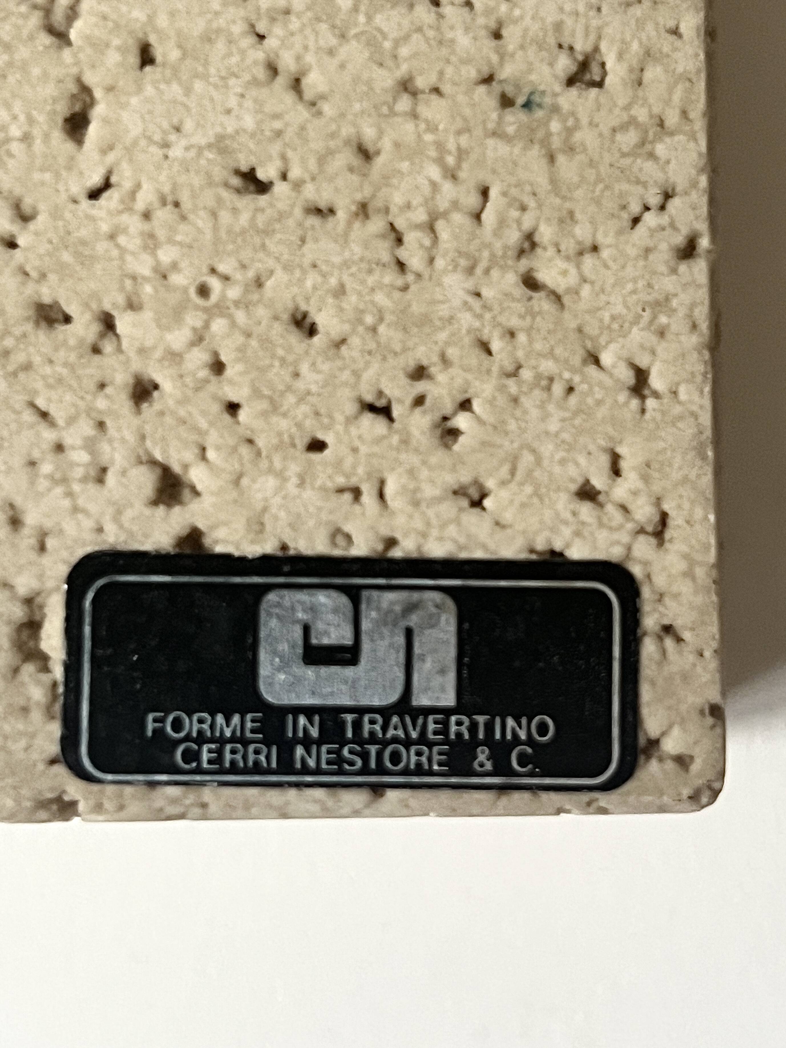 Cendrier italien en travertin sculpté Fratelli Manelli, design 1970