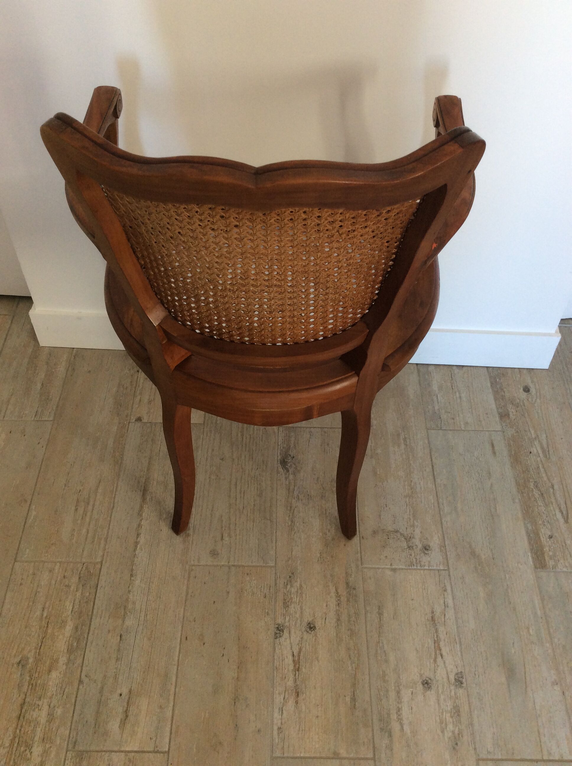 Armchair wood cherry and cannage