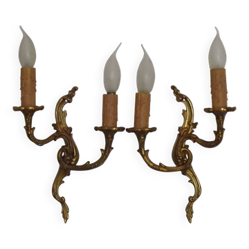 Pair of Elegant French Bronze Opposite Acanthus Leaf Double Wall Sconces