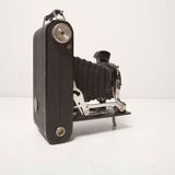 Camera pleases 1930 with photo foot