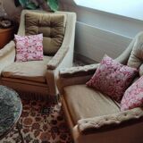 2 fauteuils en velours kaki