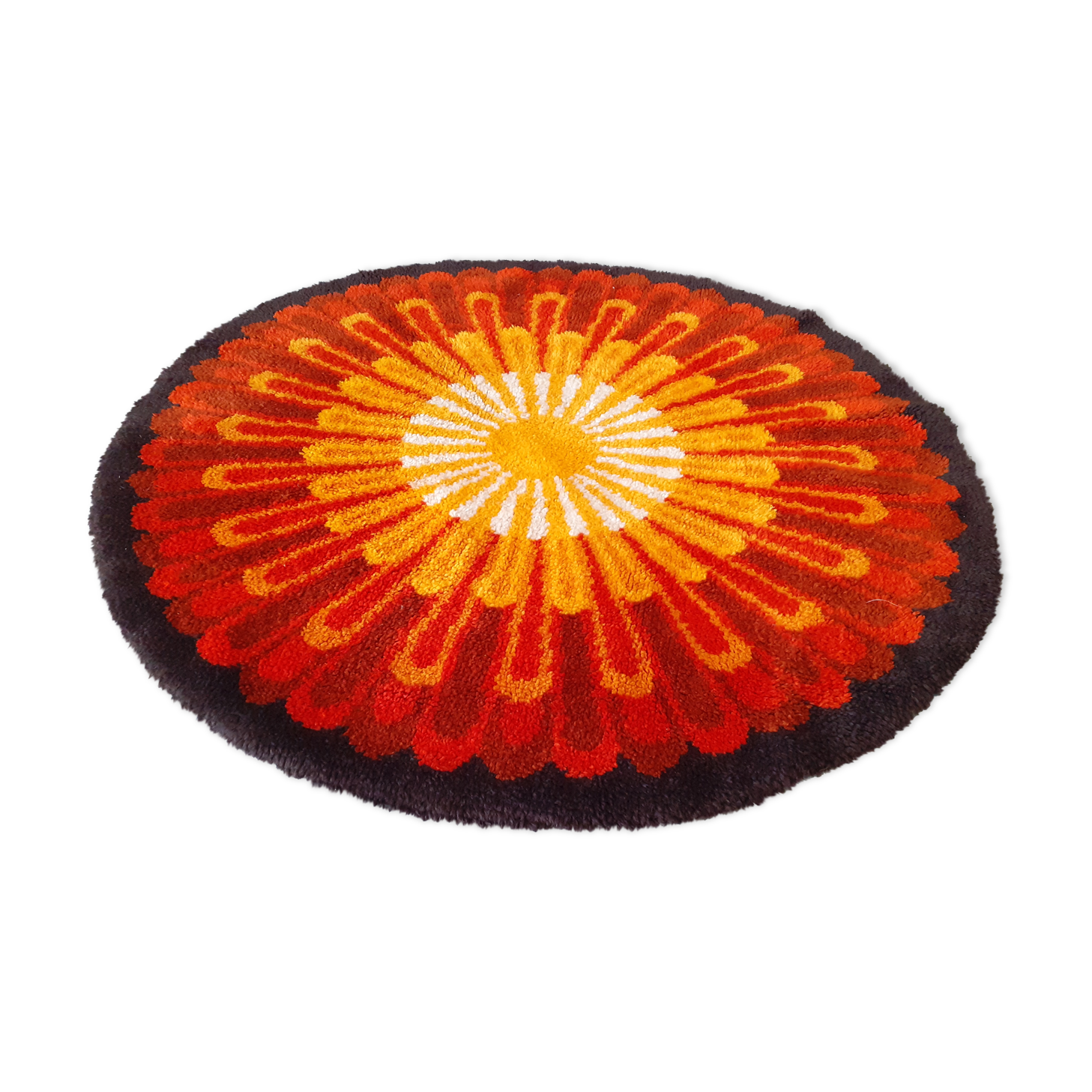 Seventies round carpet