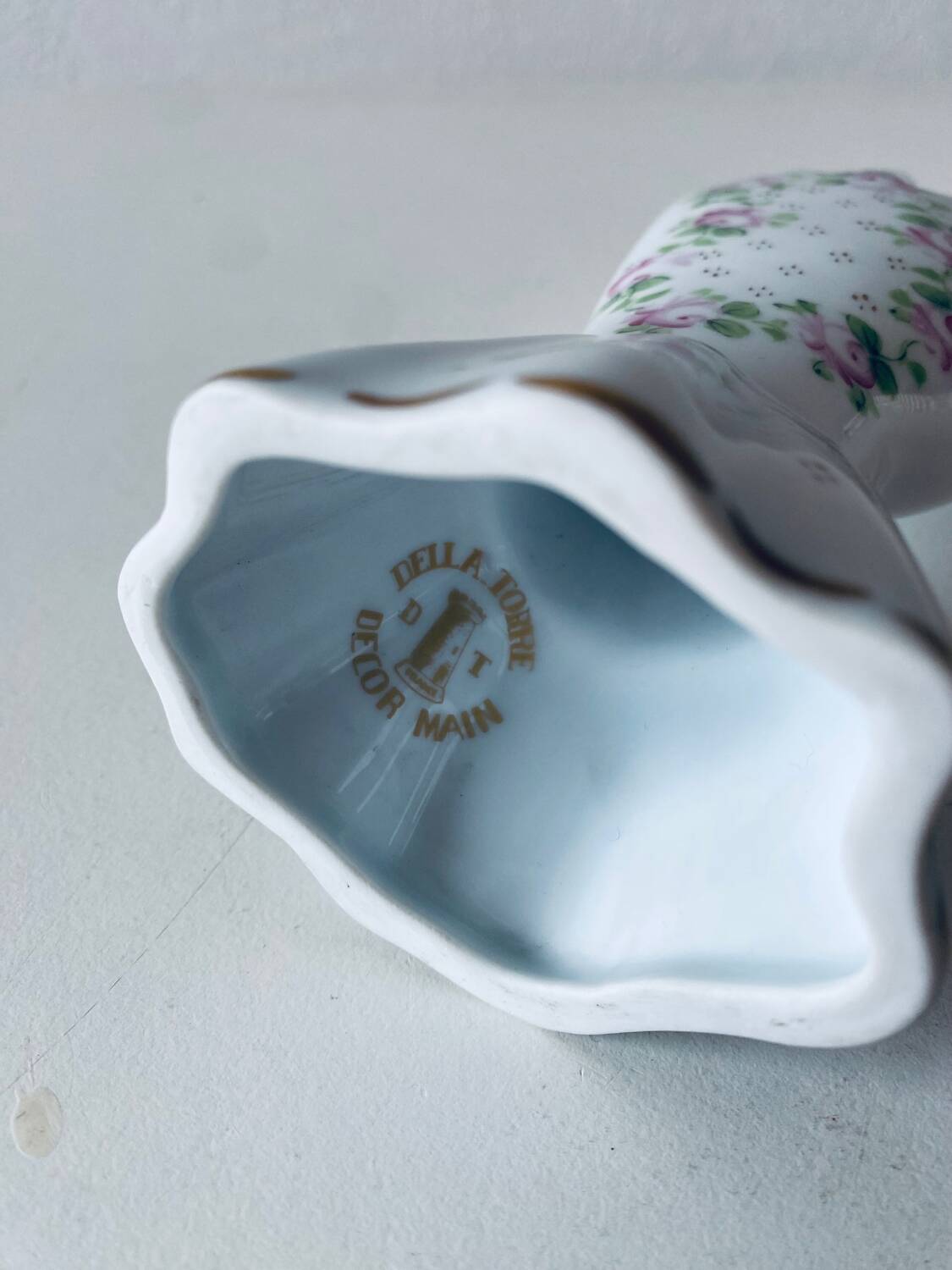 Della Torre porcelain jewelry holder