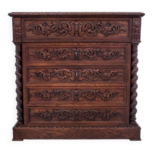 Commode ancienne, France, vers 1885. Après restauration.