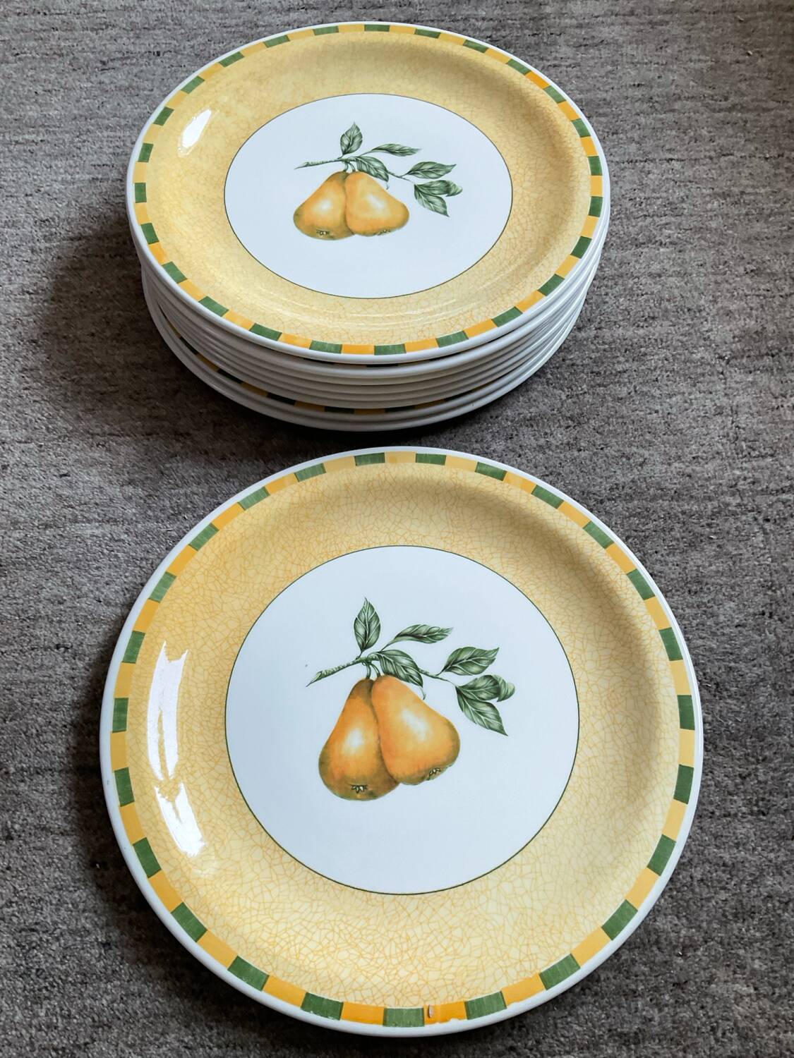 Set of 9 large Churchill-Staffordshire porcelain plates