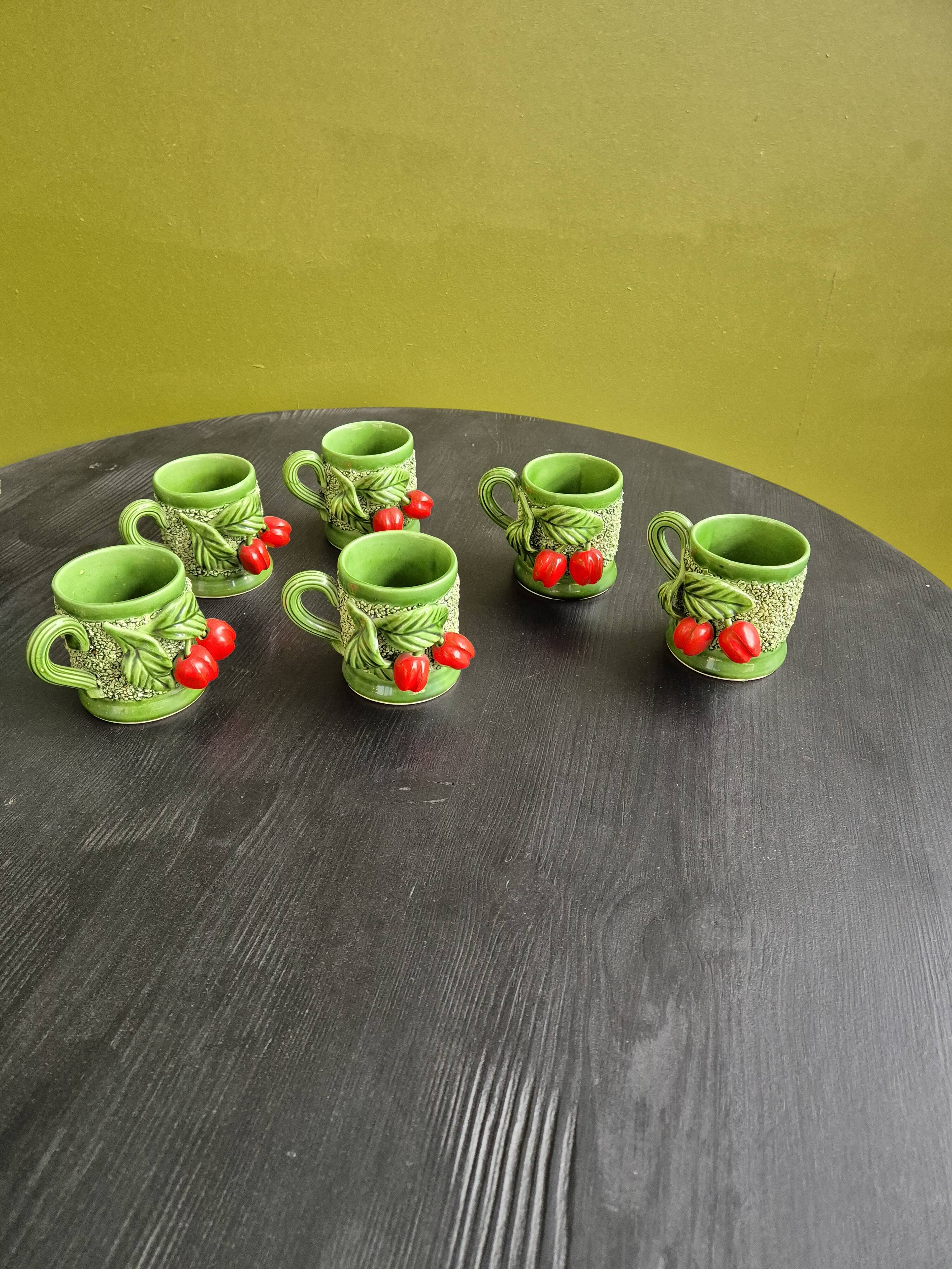 Tea/Coffee service with 6 cups