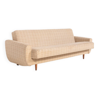 Vintage 1970’s Danish wall sofa/daybed