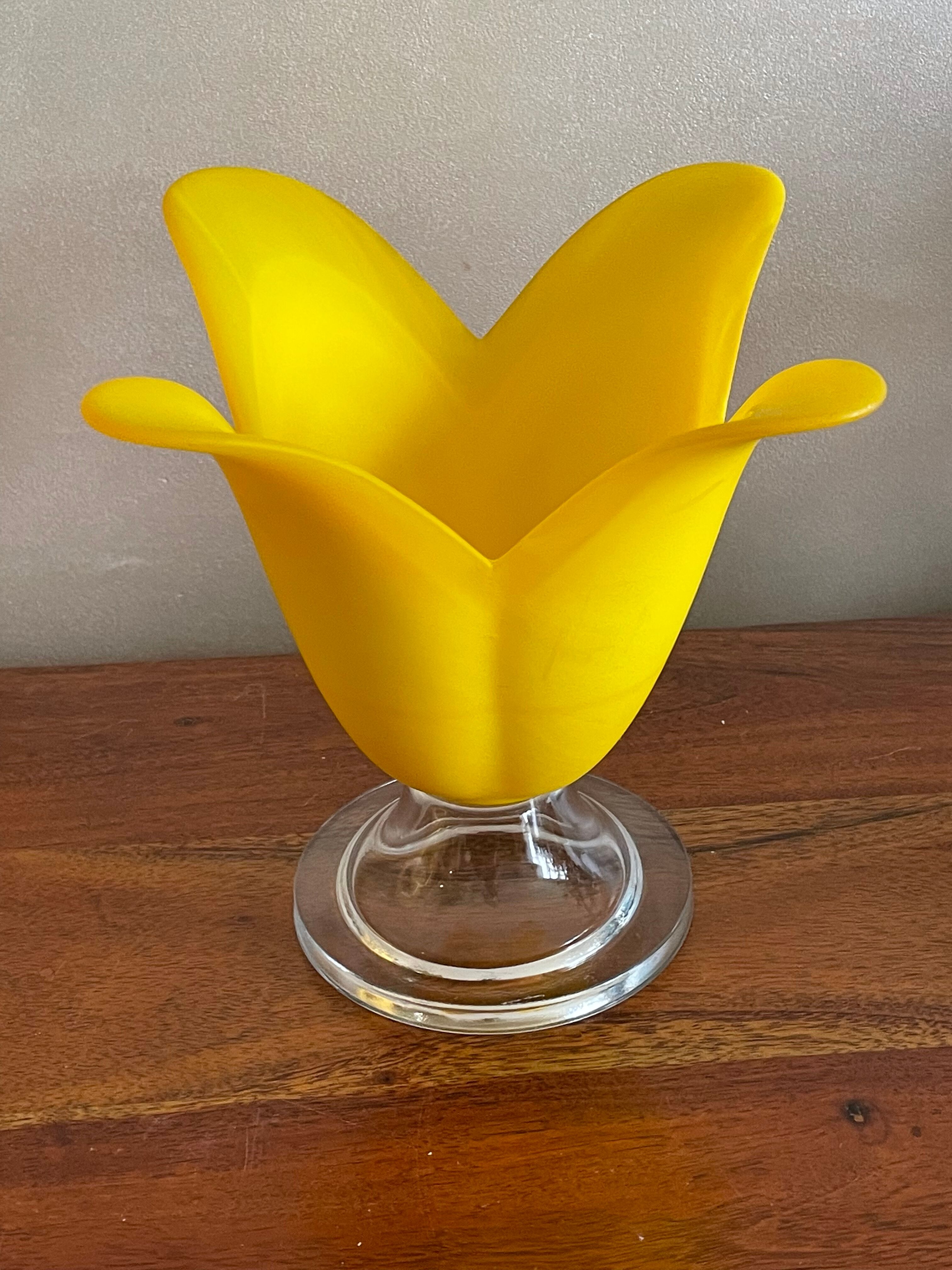 Flower vase made of glass paste