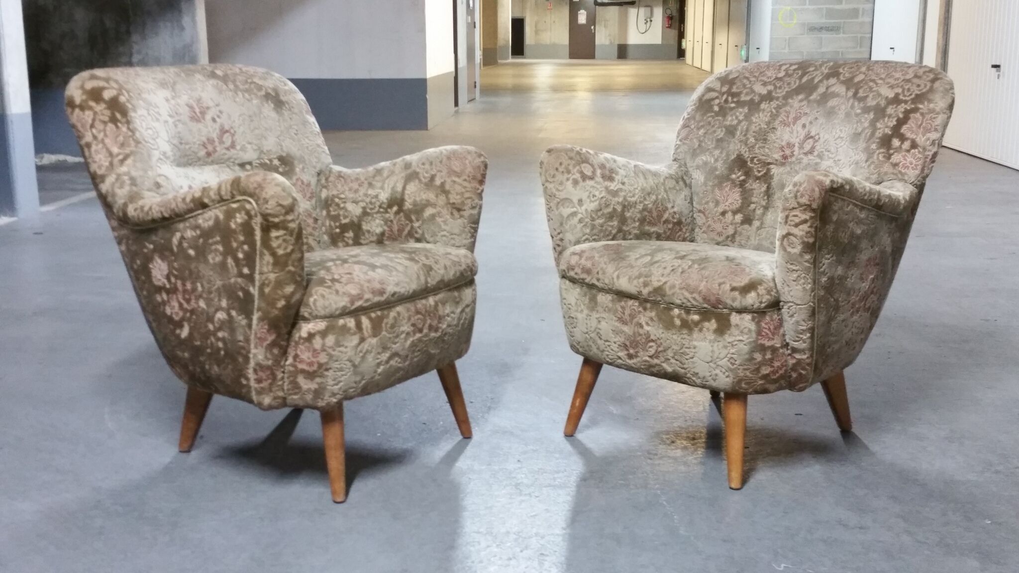Pair of armchairs flower 50s