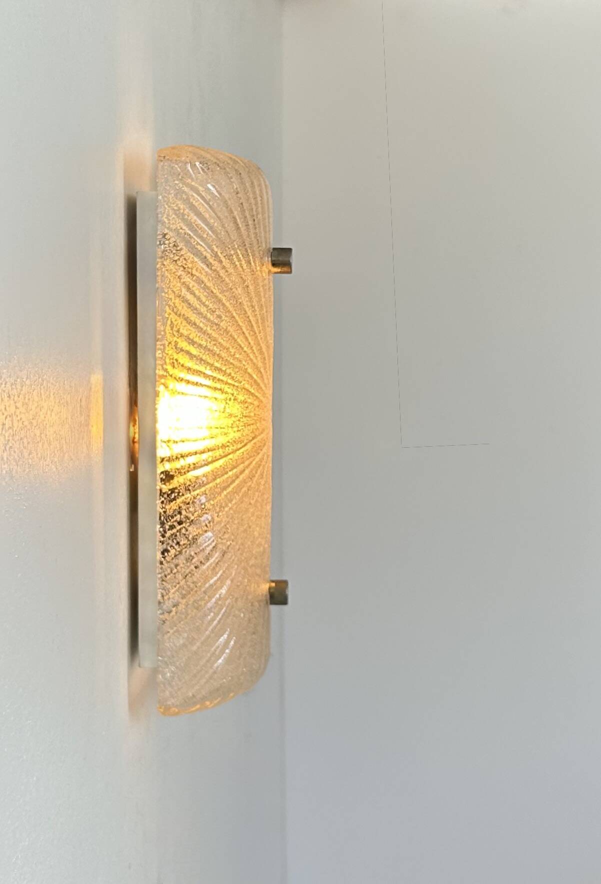 Vintage wall lamp, Murano glass and brass, Italy 1970
