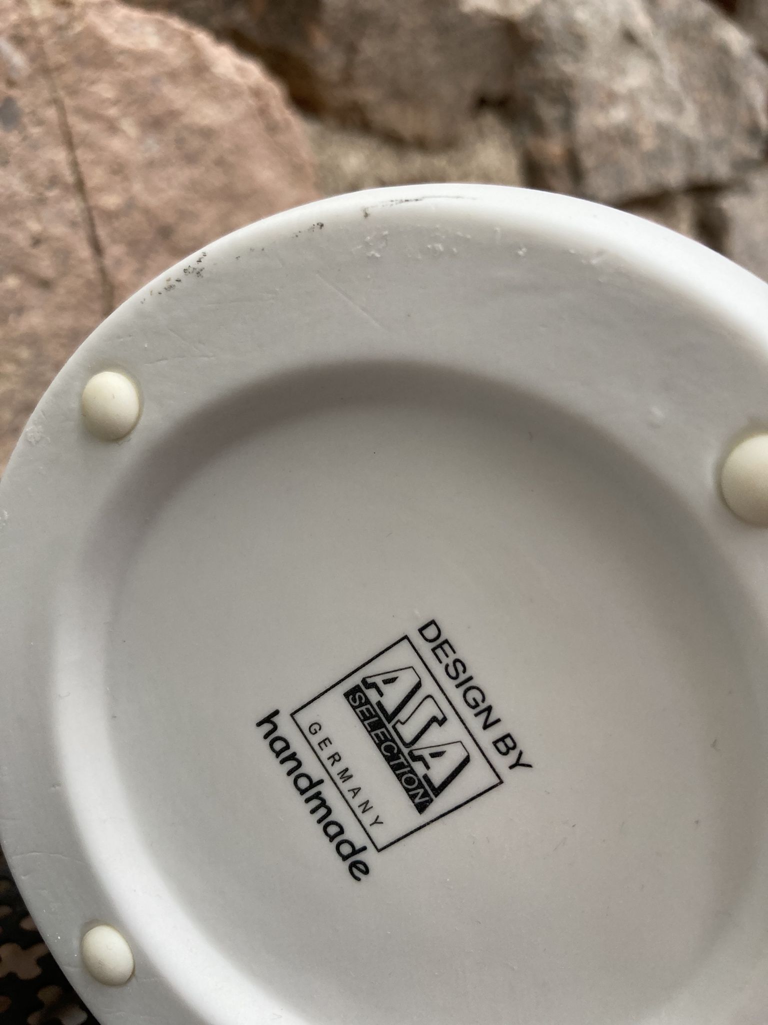 Porcelain biscuit vase