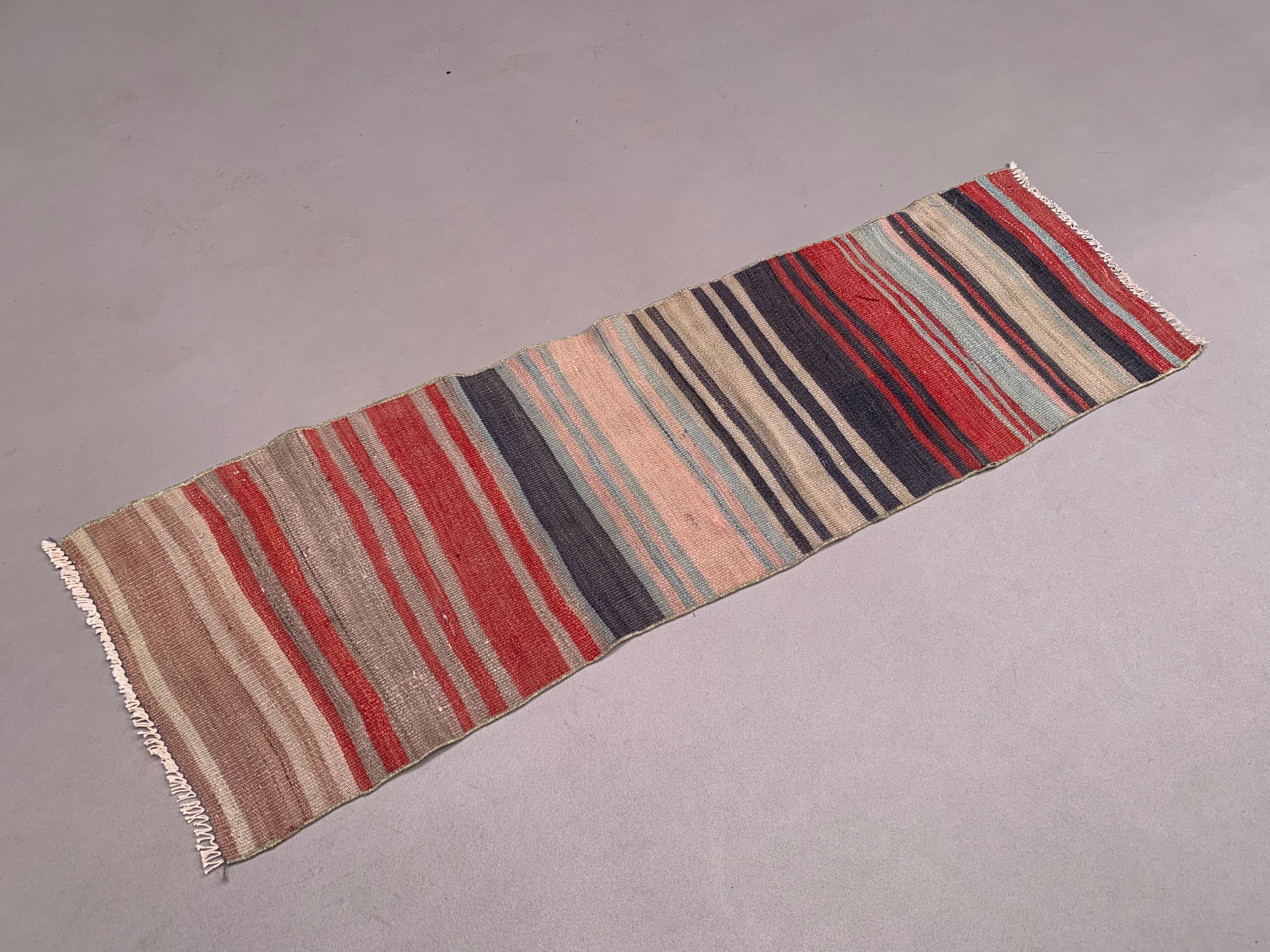 Old Turkish narrow Kilim Runner 140x41 cm shabby chic, vintage kelim
