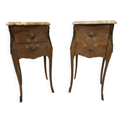 Paire de petites commode marquetées de style Louis XV  / XX siècle
