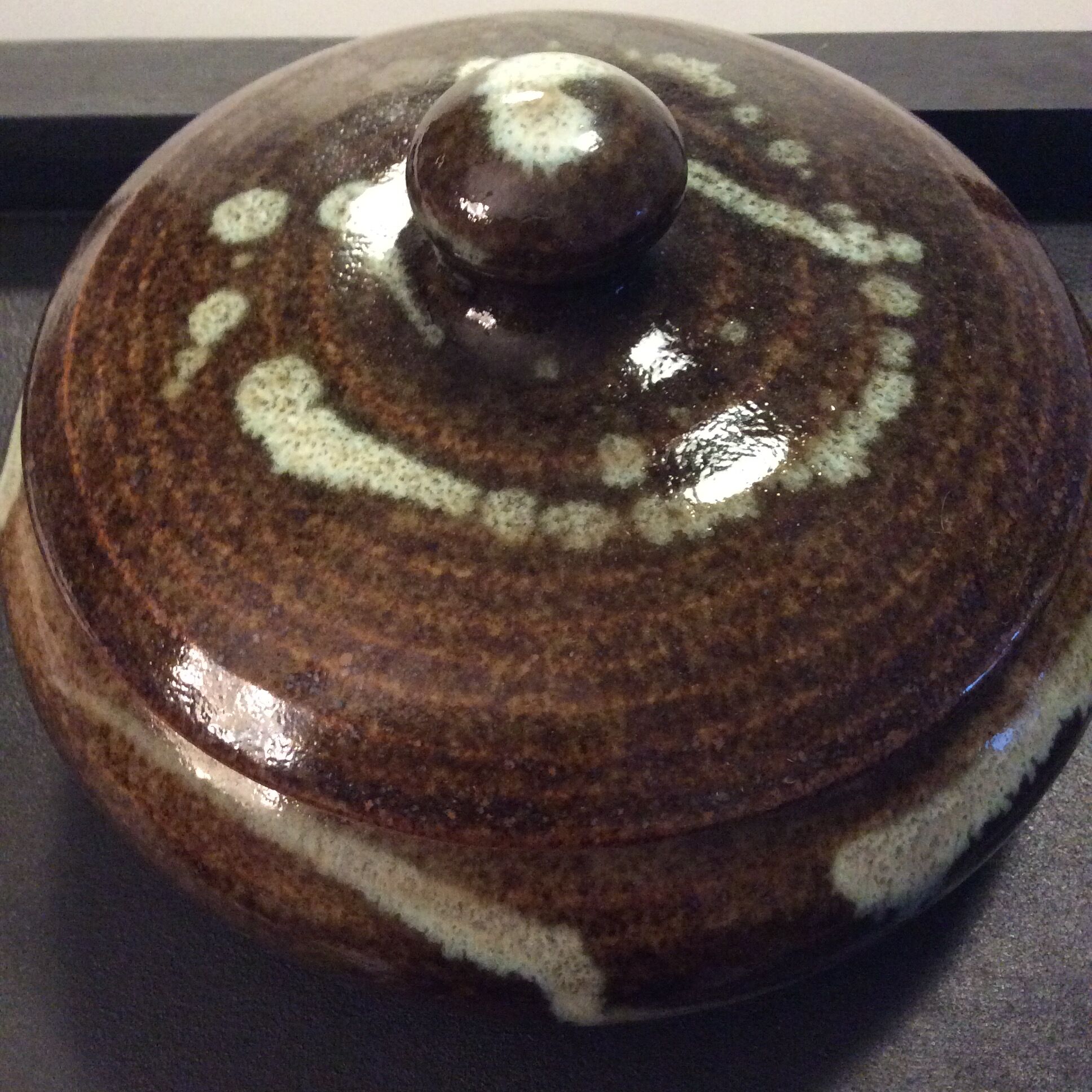 Empty vintage ceramic pocket signed Duguet