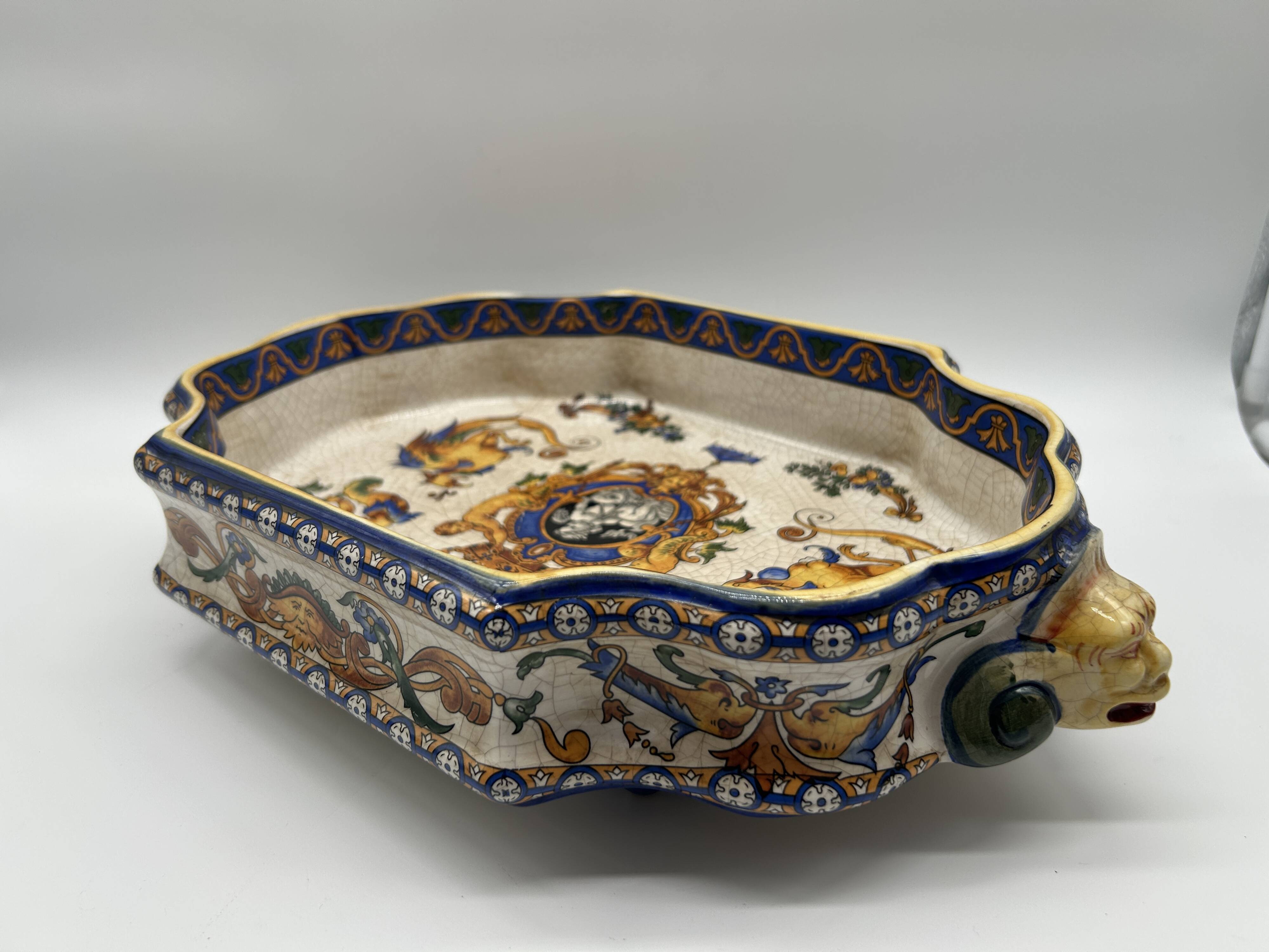 Table centre in earthenware in the style of gien.