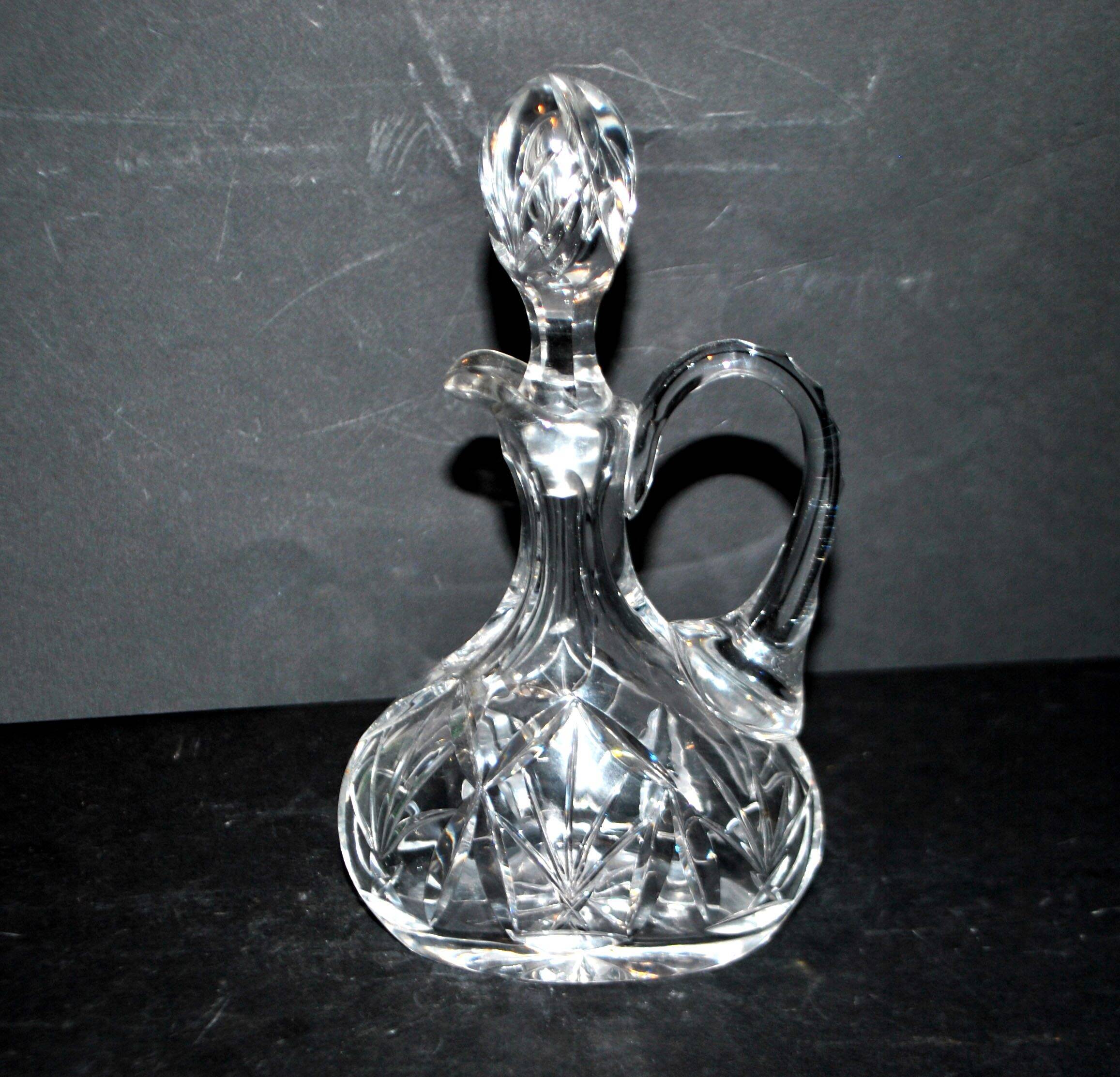 Carafe cannette aiguière liqueur / huile en cristal de Bohème taillé H18cm
