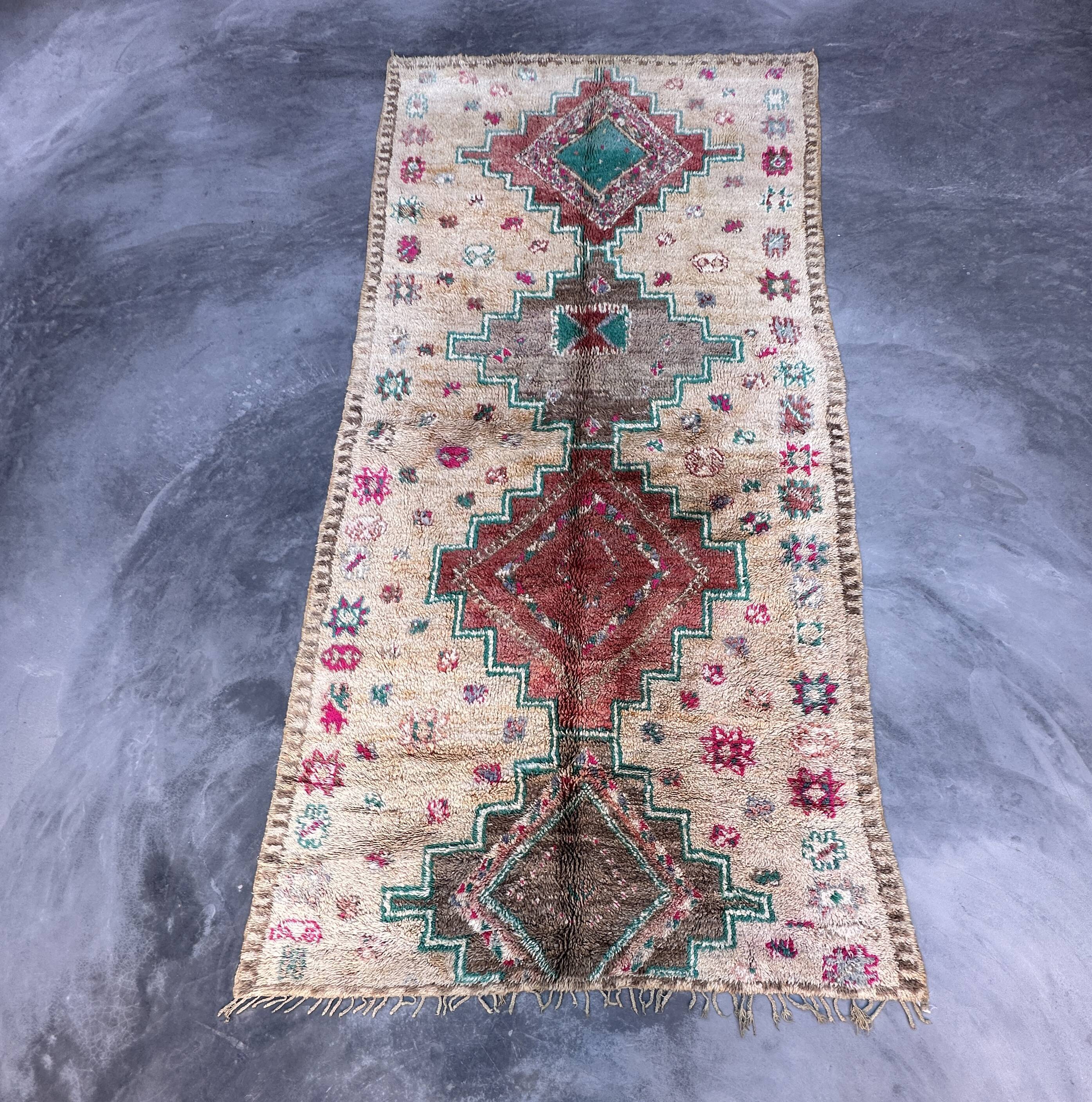 Moroccan carpet - 175 x 362 cm