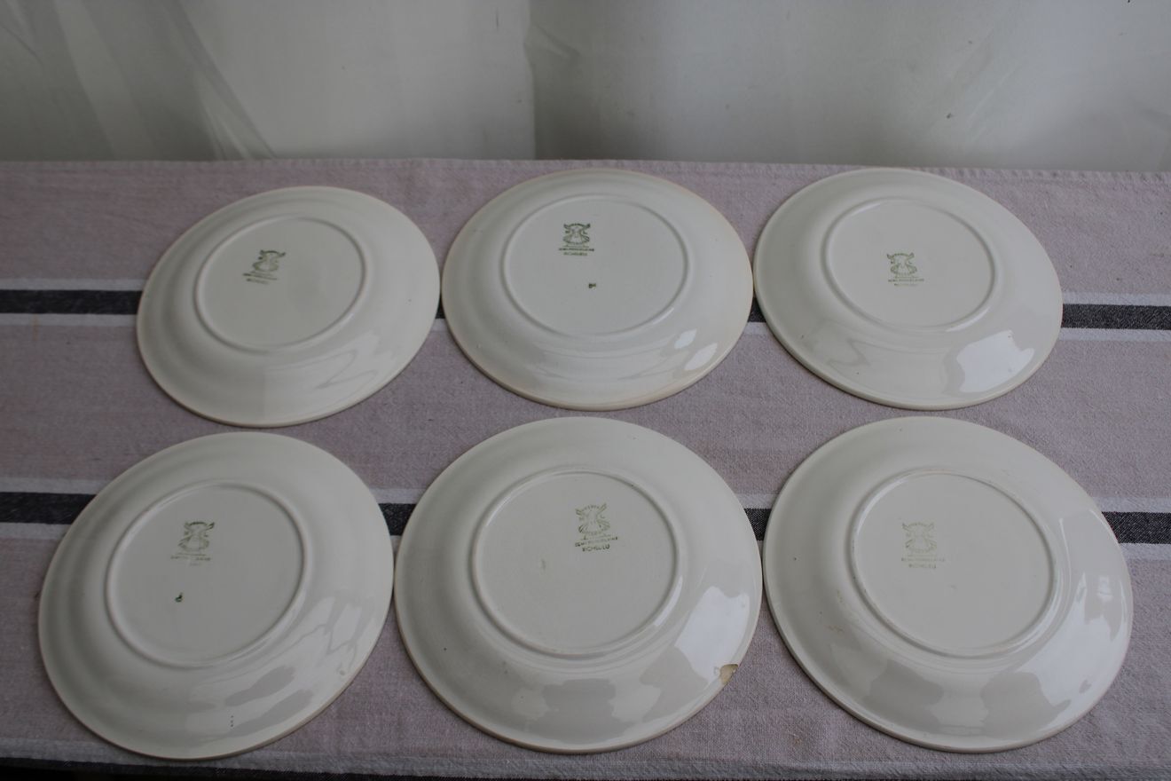 Set of 6 dessert plates
