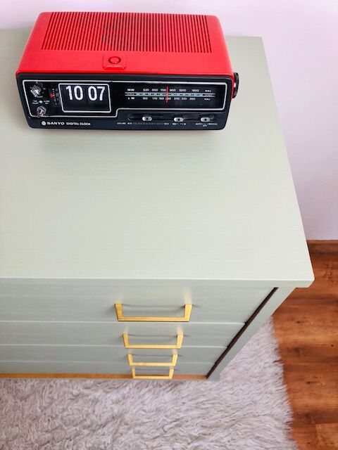 Vintage chest of drawers