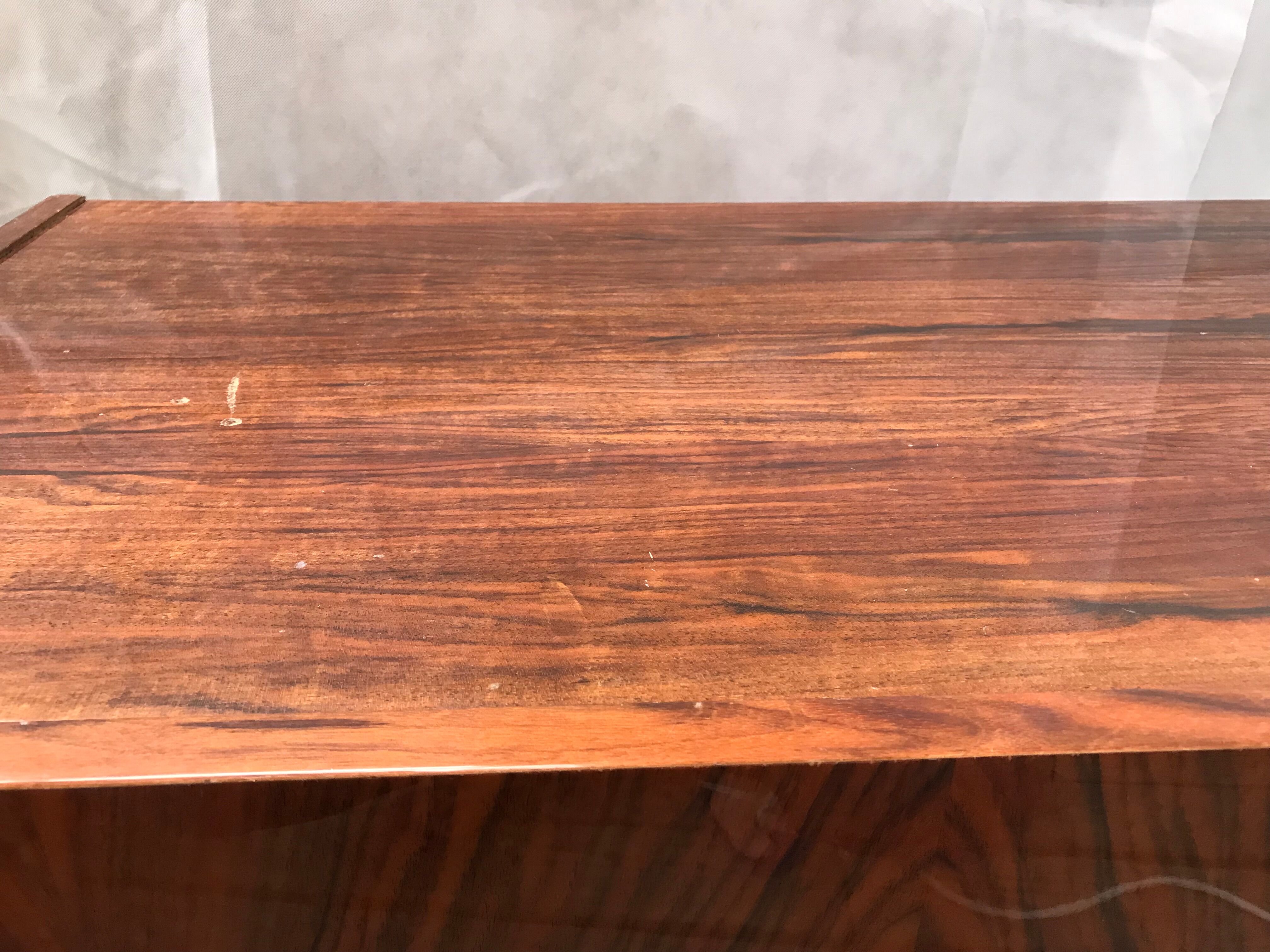 3-drawer lacquered chest of drawers with rosewood veneer