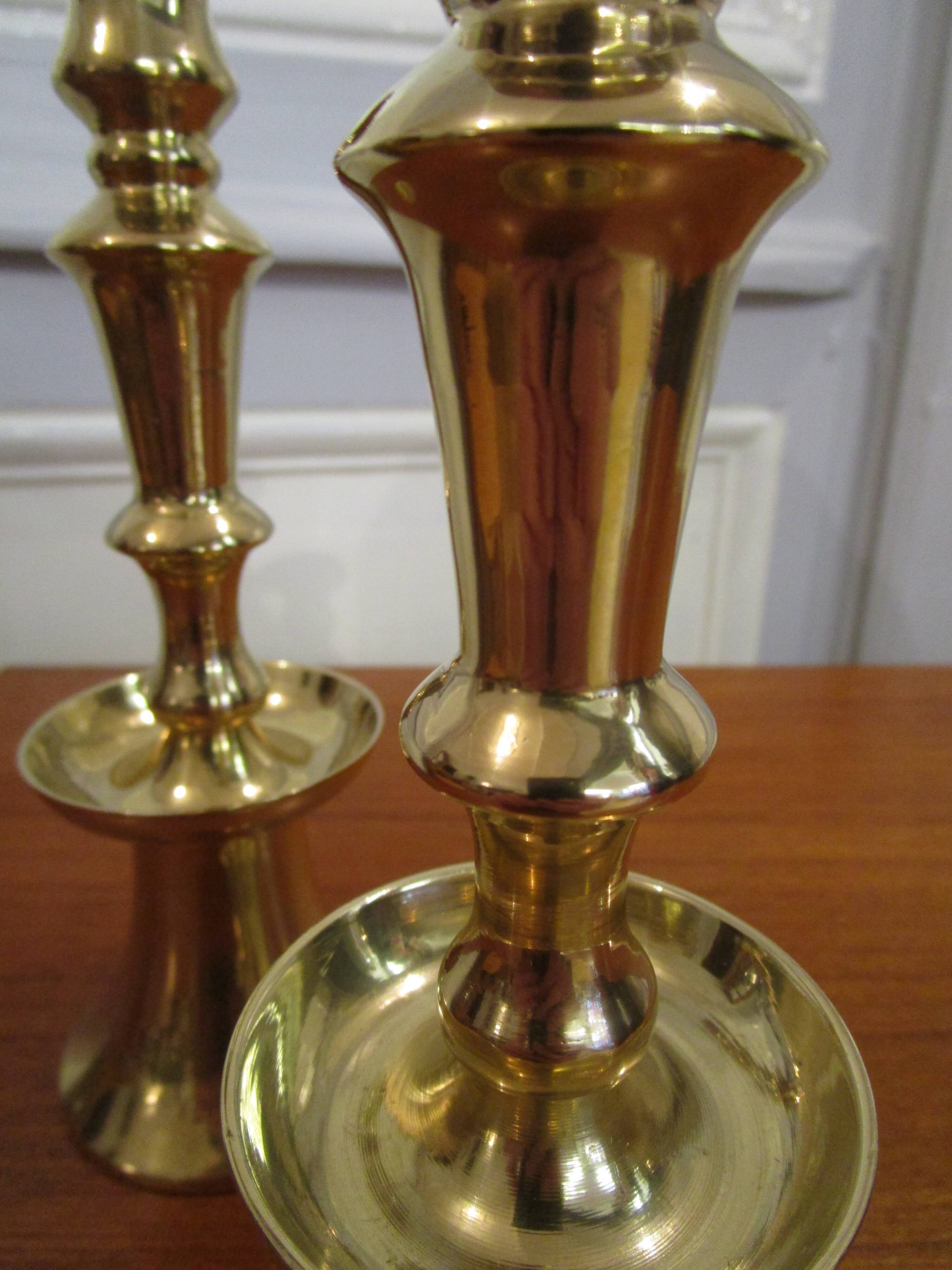 Paire de bougeoirs laiton massif vintage