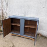 Buffet peint en bleu-gris