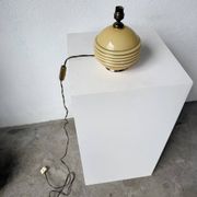Lampe de table opaline Art Déco tchécoslovaquie