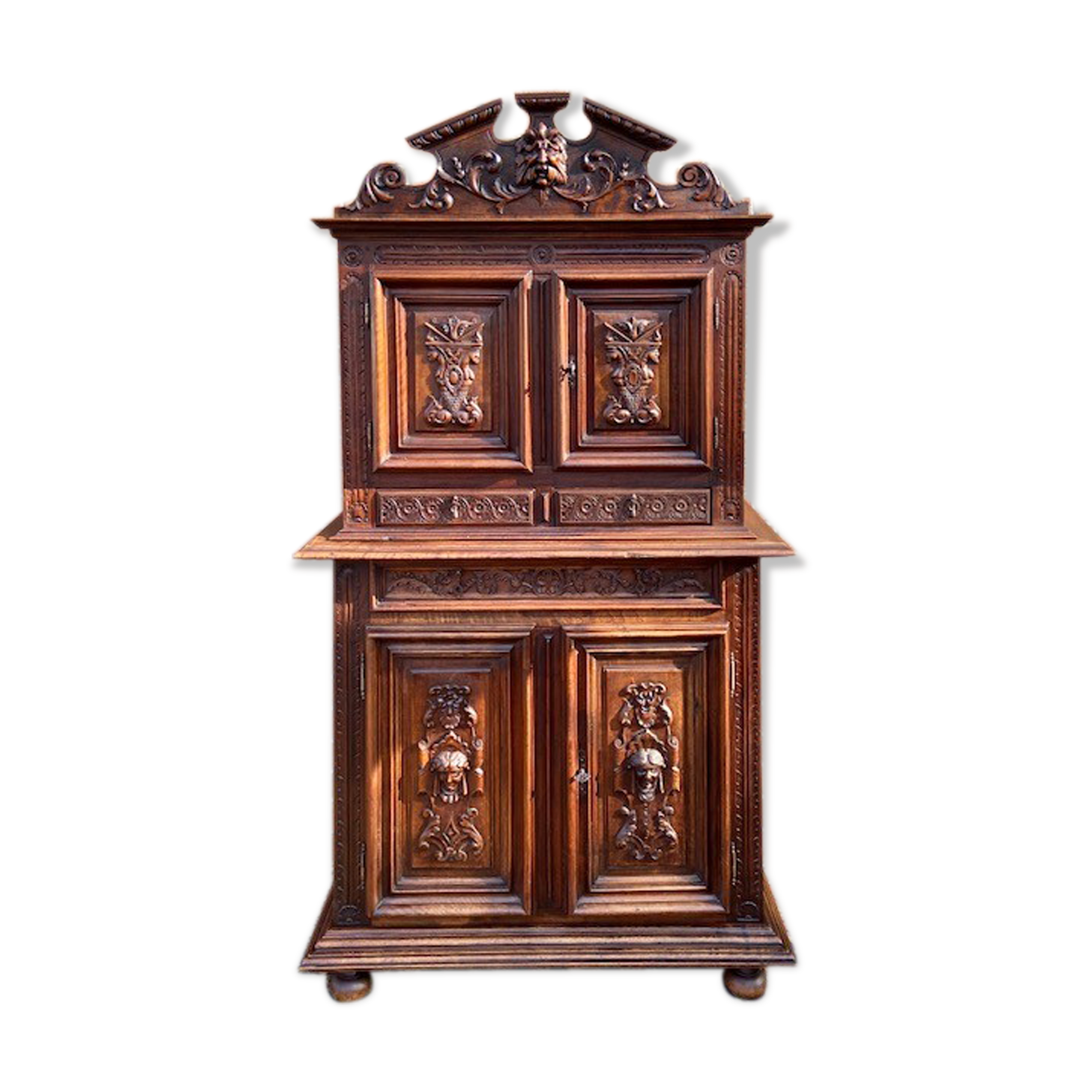 Cabinet louis XIII in walnut 19th era