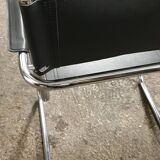 Desing sled chair