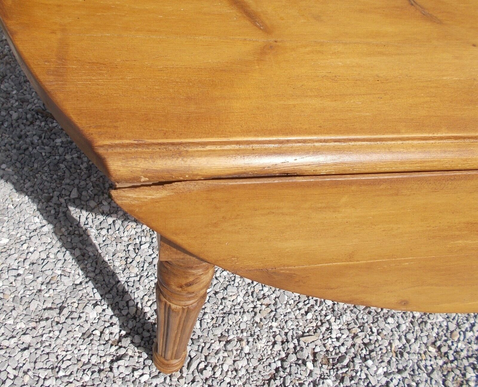 Table victorienne antique