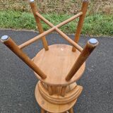 Set of 4 solid organic chairs