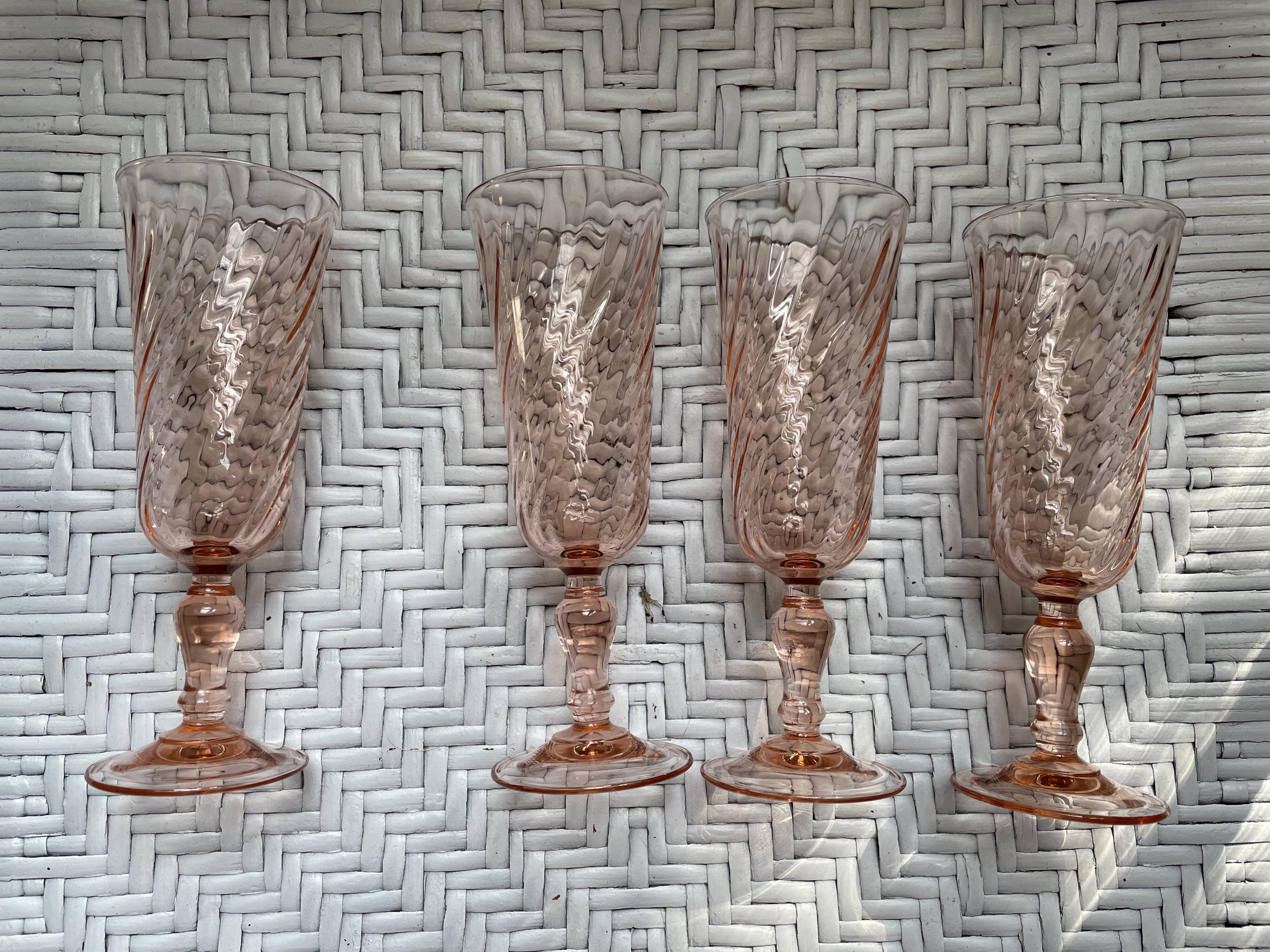 Pink glass champagne flutes from Arcoroc Luminarc model Rosaline