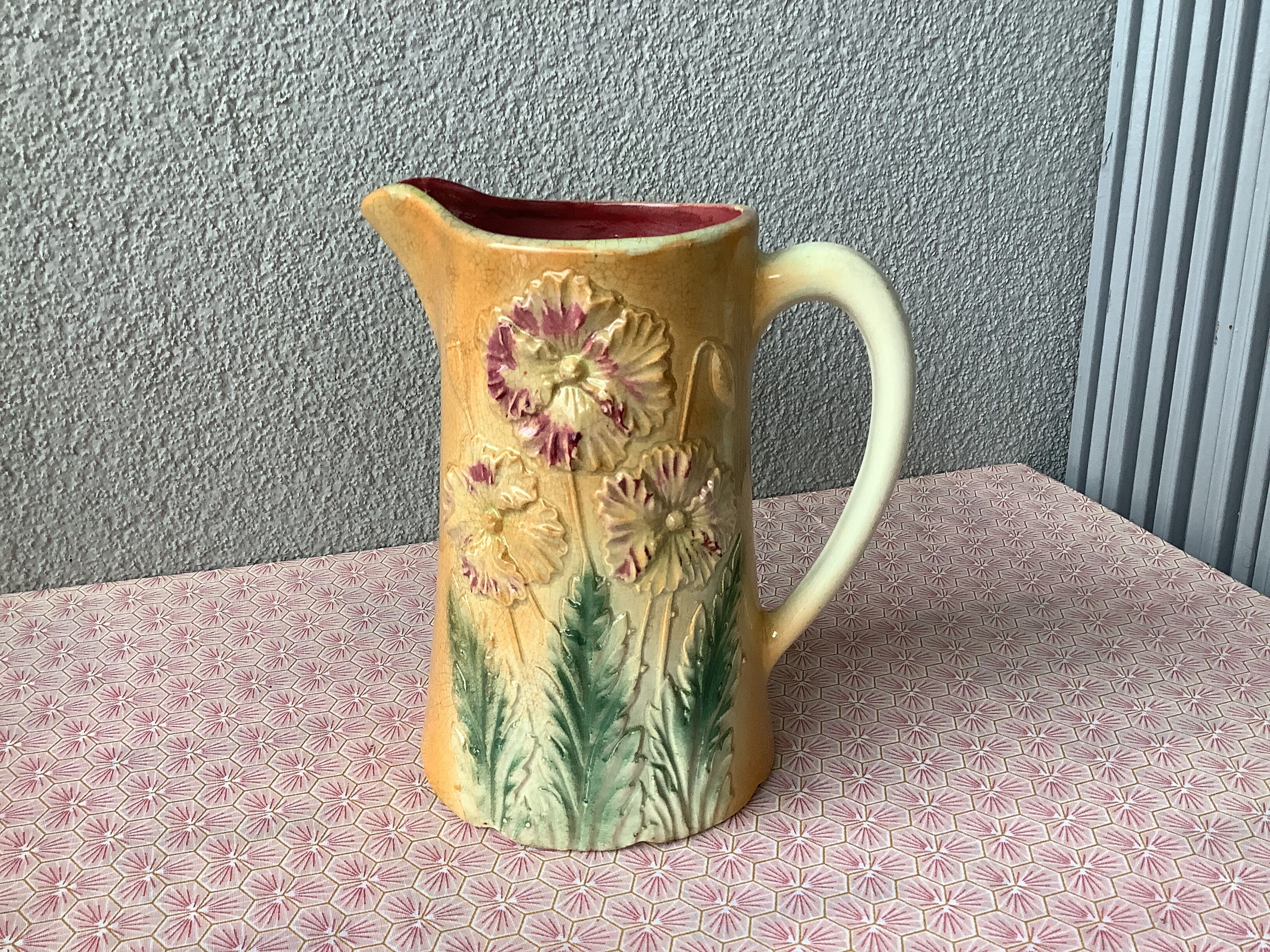 Pitcher in slurry art nouveau majolica 19th