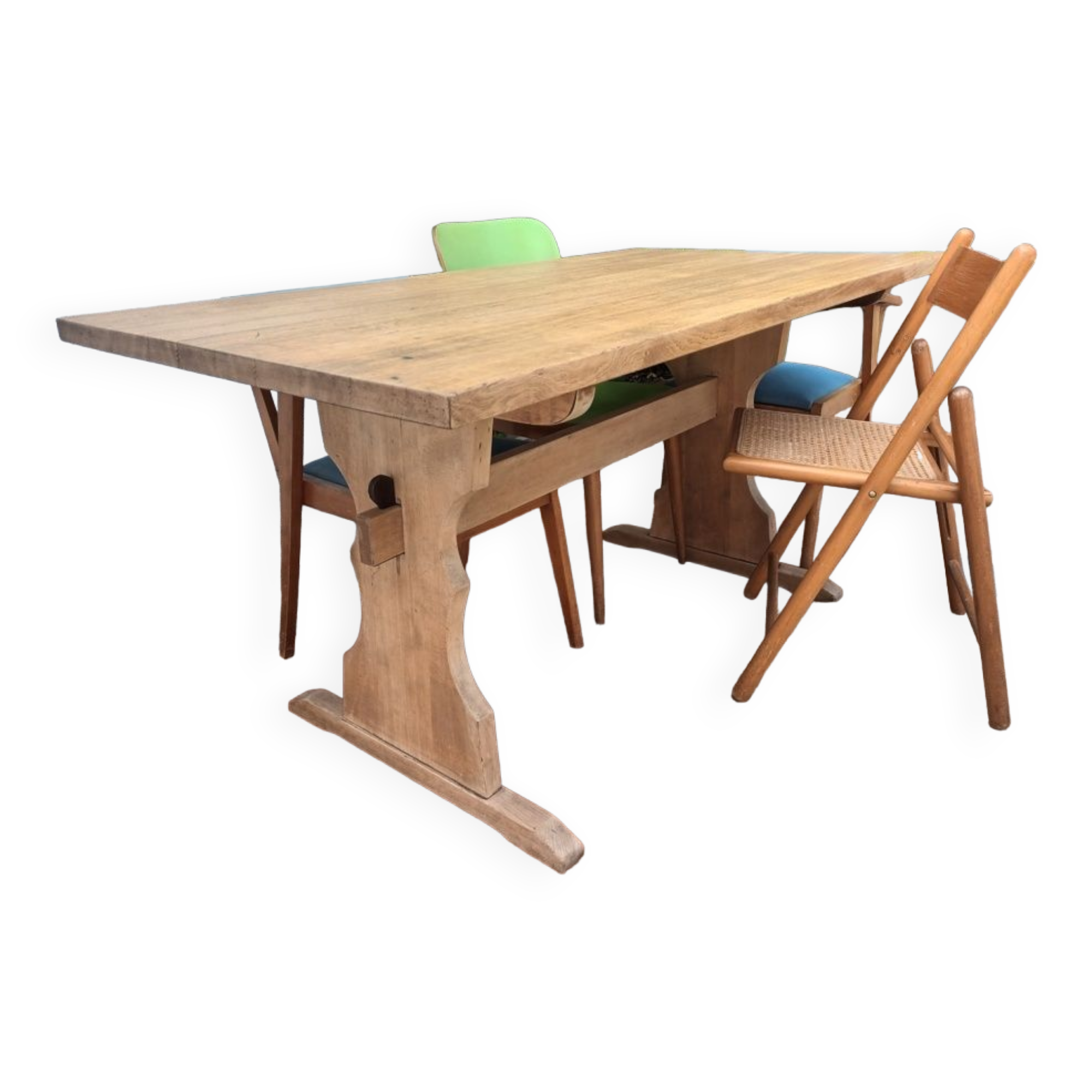 Farm table