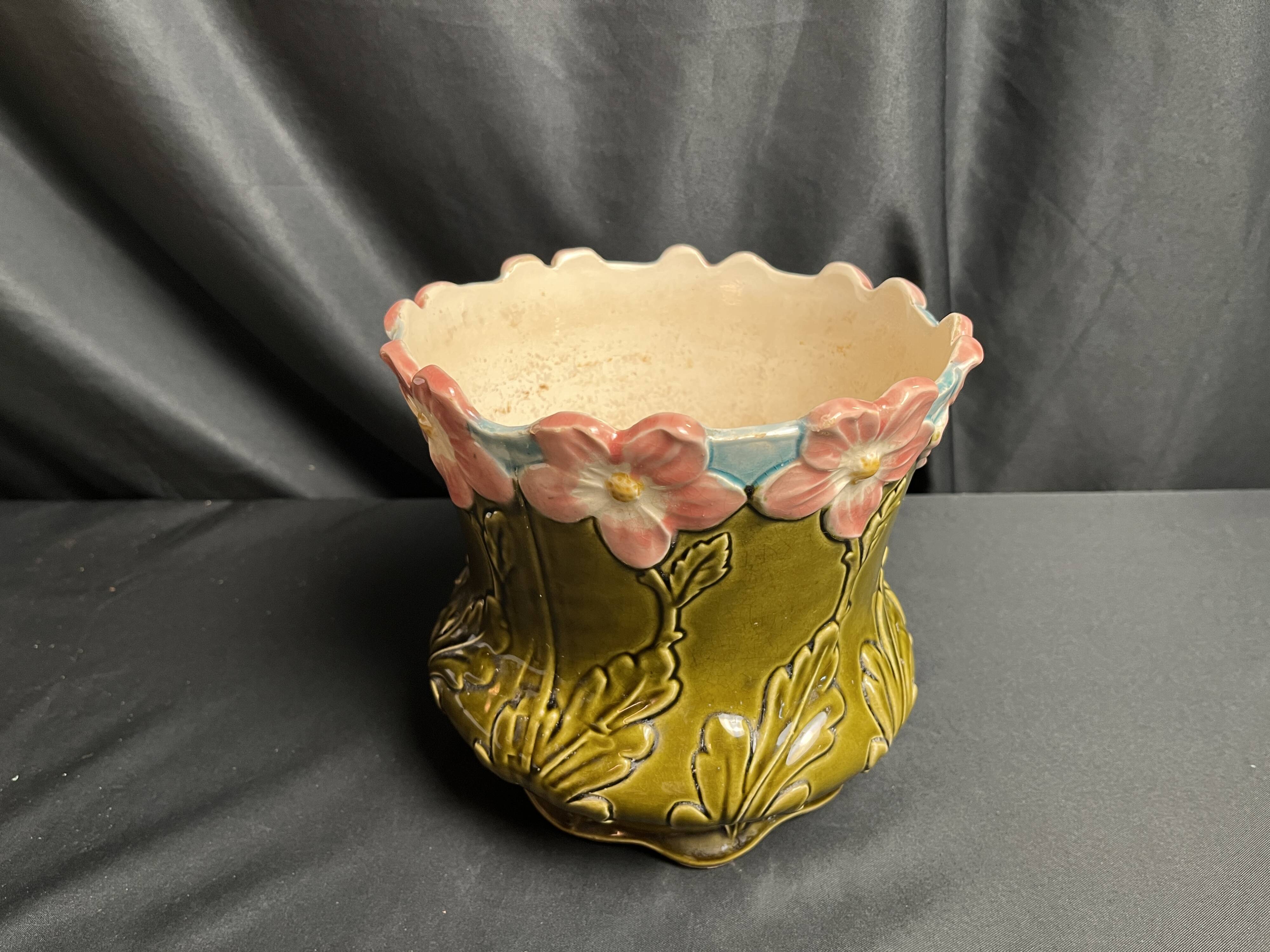 De Bruyn Fives-Lille slip pot holder circa 1900