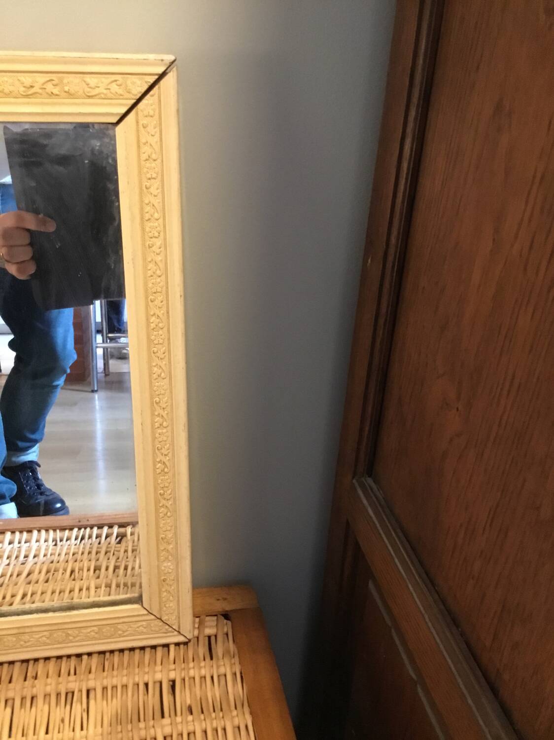 White wooden mirror