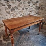 Antique dining table in French cherry wood 1900–1920 – Provincial farmhouse table