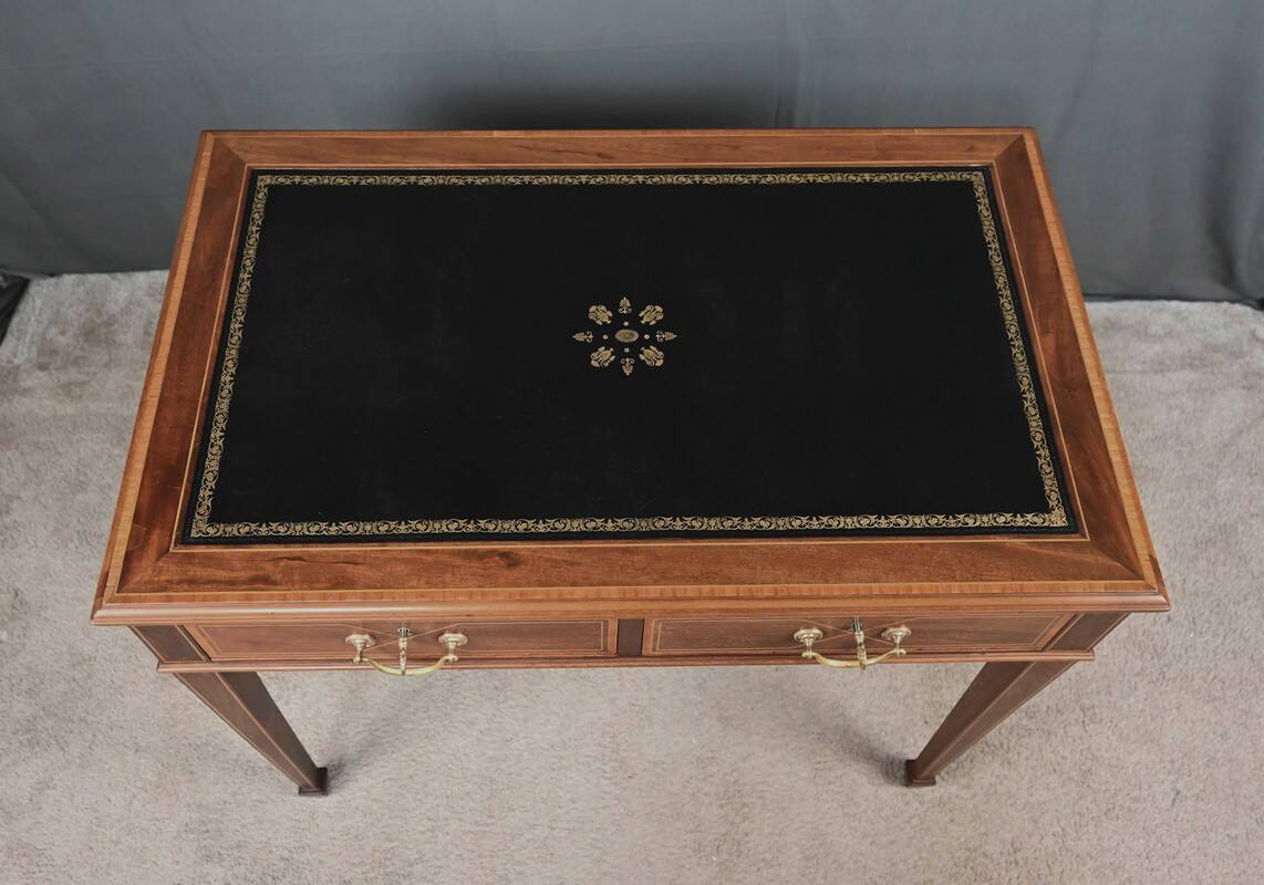 Small Mahogany Desk, English style – Early 20th century