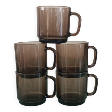 5 vintage Duralex mugs in smoky brown glass – 1970s