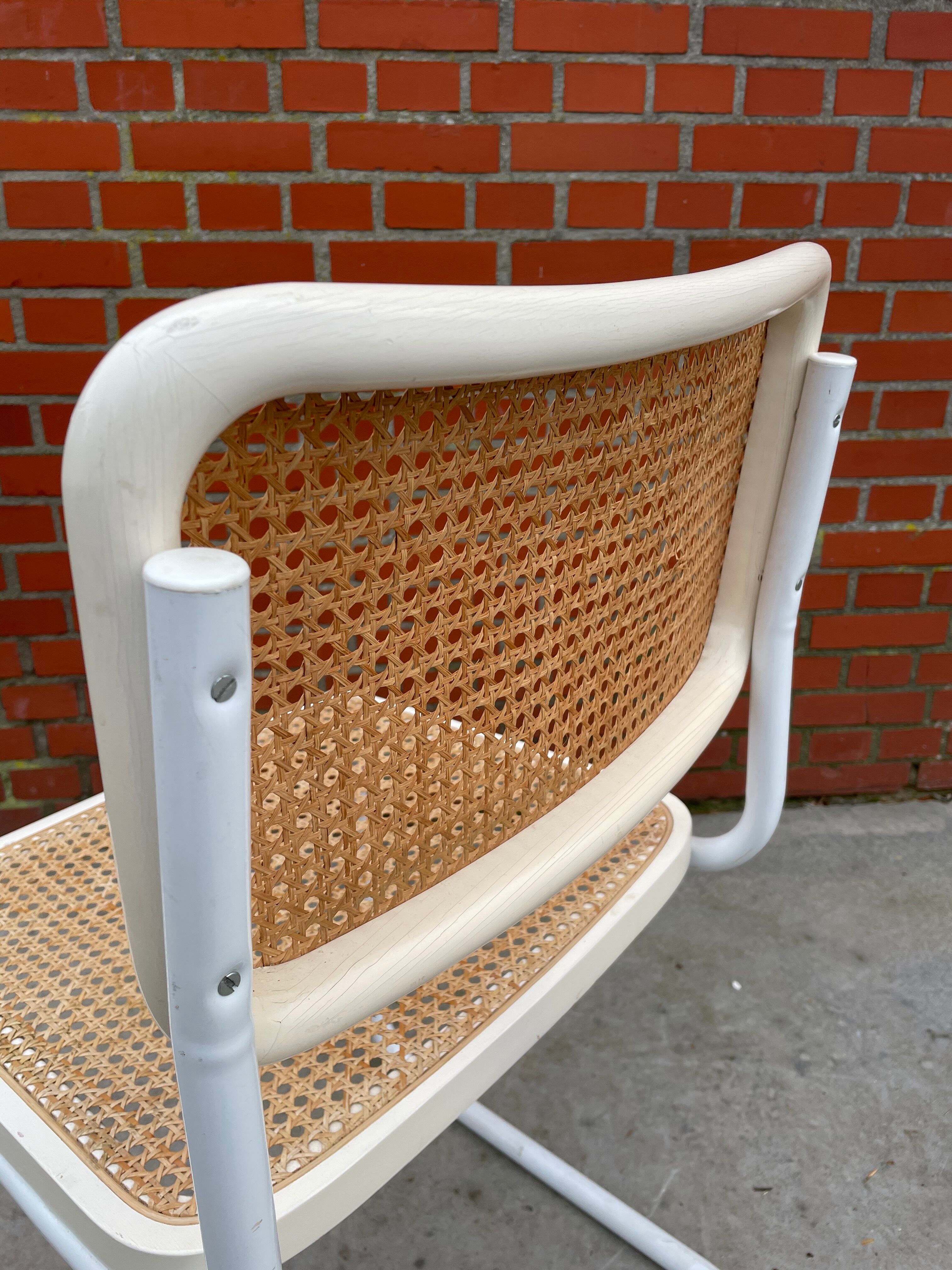 Cesca design chair b32 model white