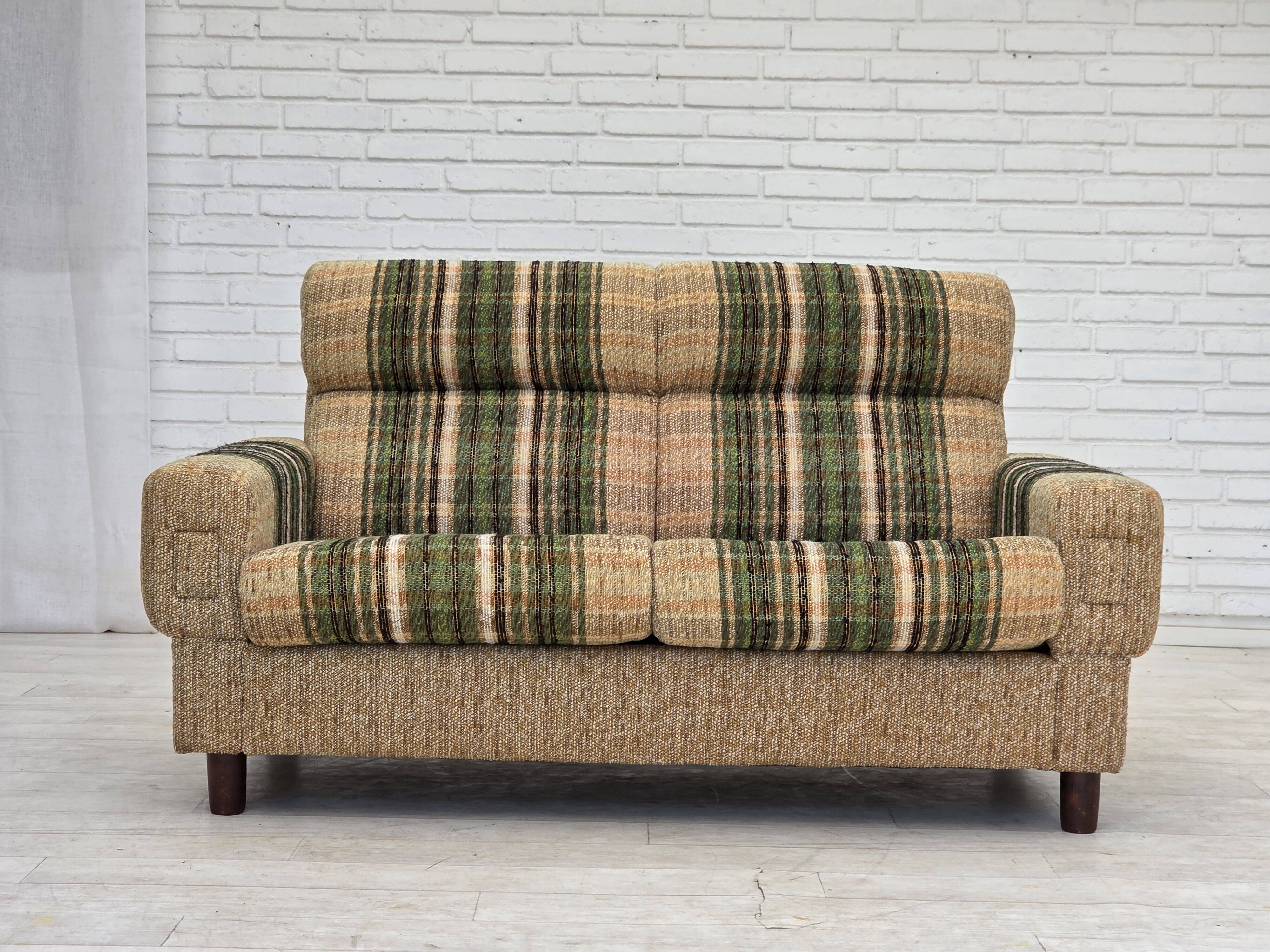 1980s, Danish 2-seater sofa by Nisbo Horsens, furniture wool.
