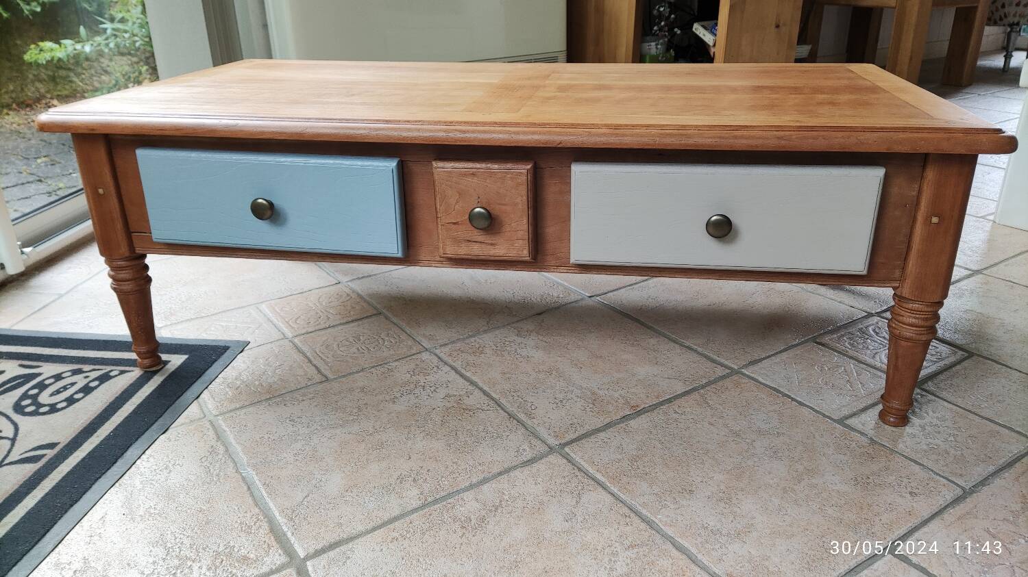 Living room coffee table