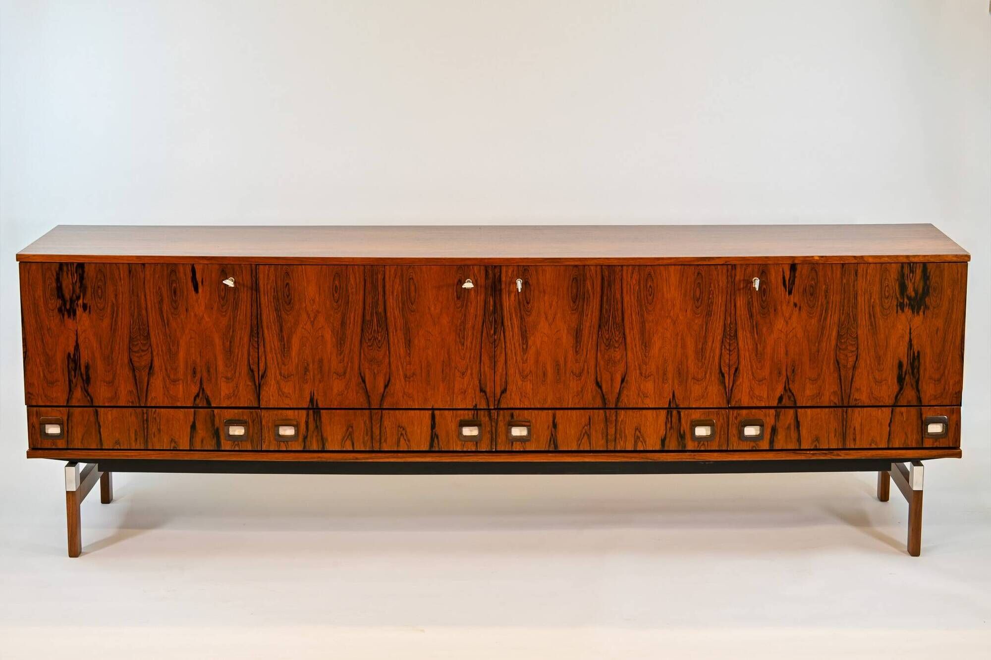 Vintage enfilade in rosewood Fristho 1960