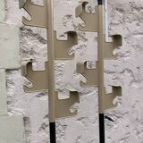 Porte-manteau beige et noir Manade de Jean-Pierre Vitrac