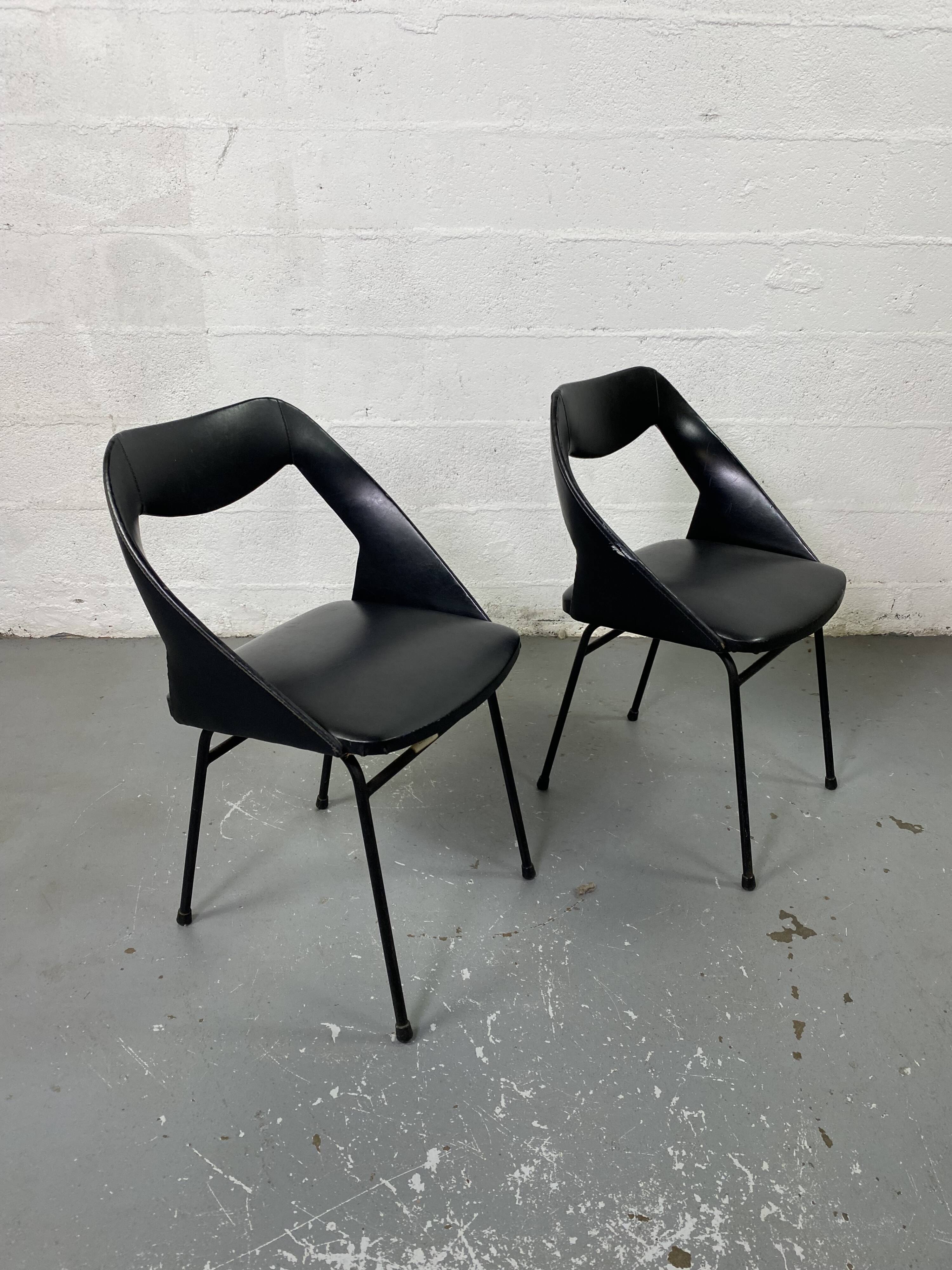 Paire de fauteuils Louis Paolozzi noir