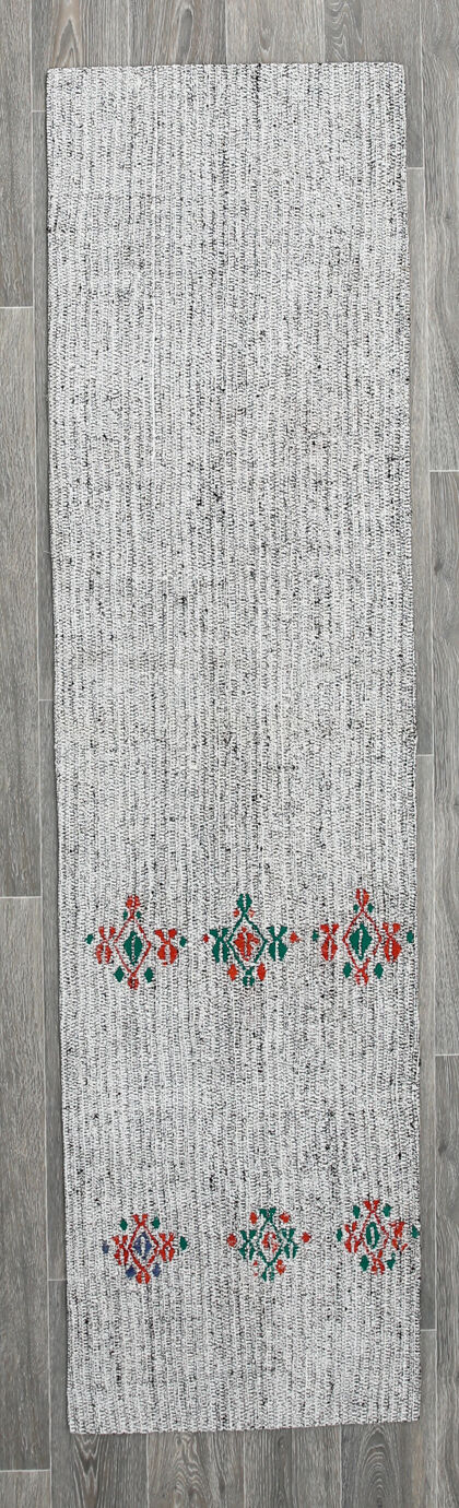 2x8 white & black vintage runner rug 61x234cm