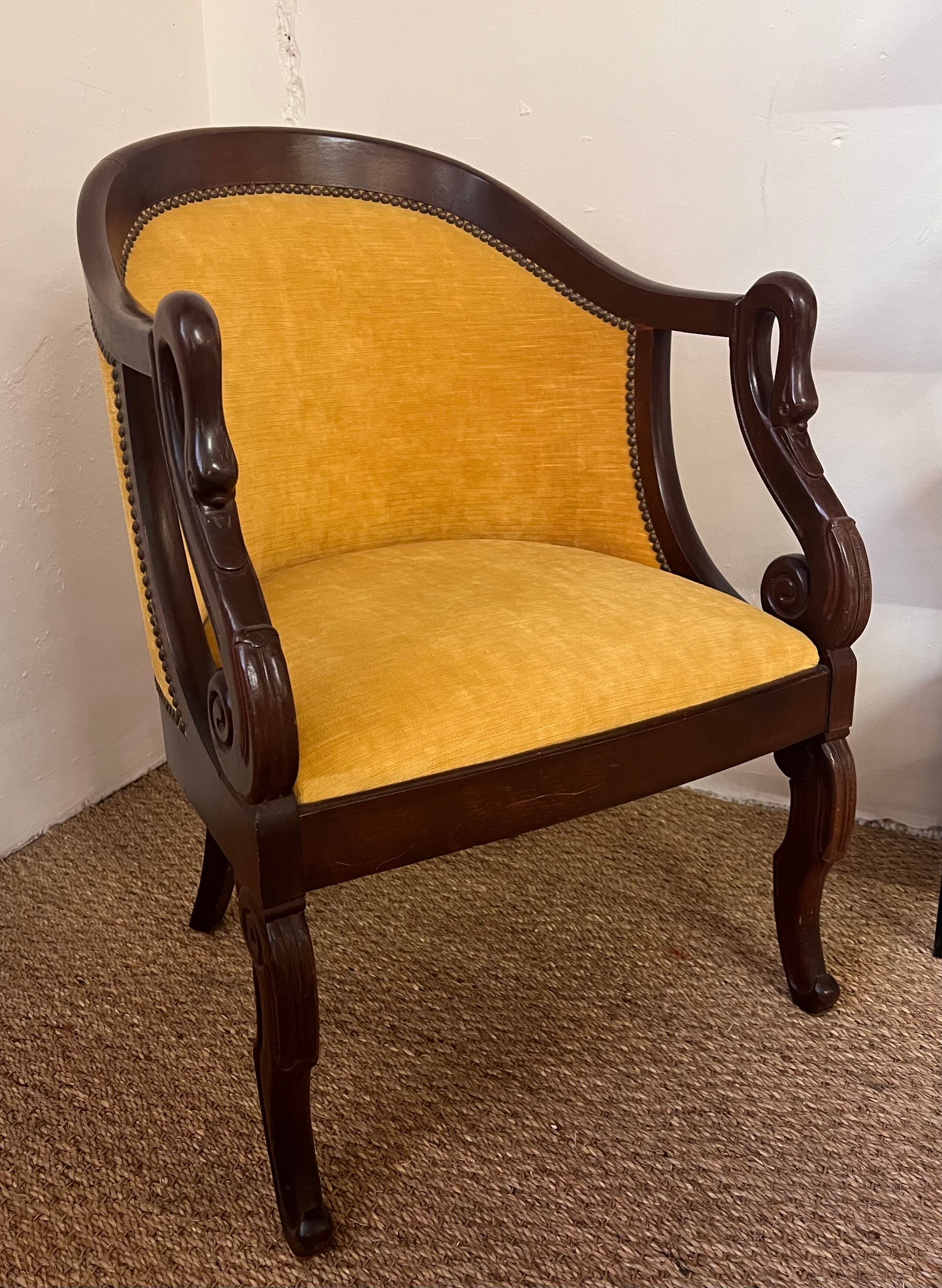 Gooseneck gondola chair