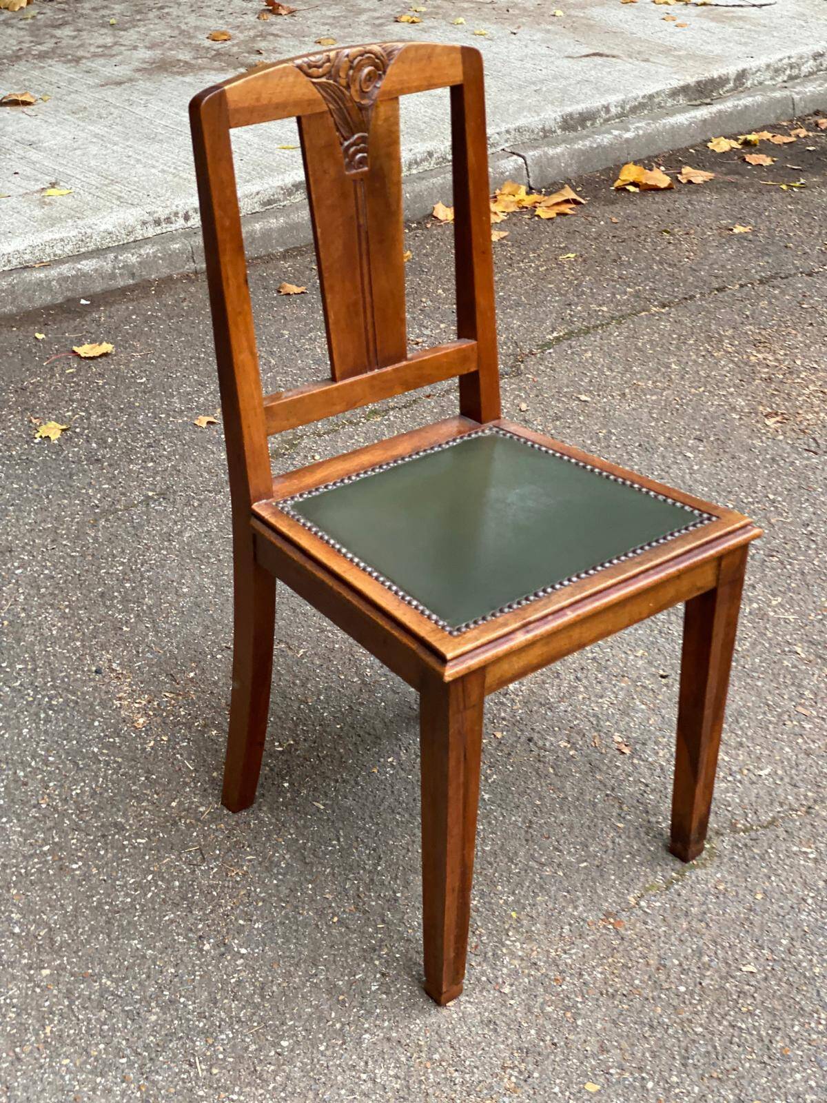 Art Deco chair in solid oak wood and green leather